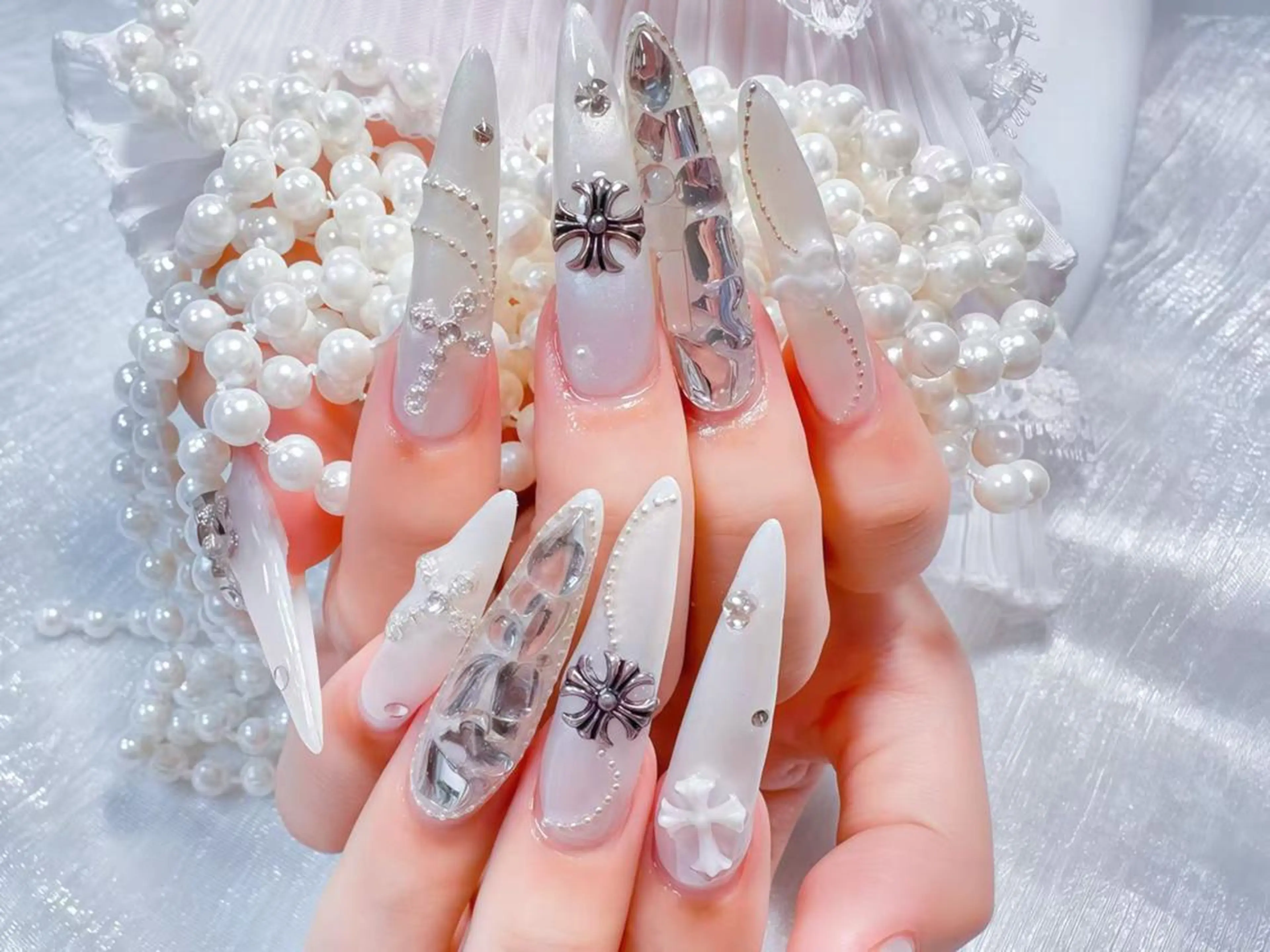 ネイル ハンドネイル 🎀鈴音🎀 ワンホンネイルのネイルデザイン