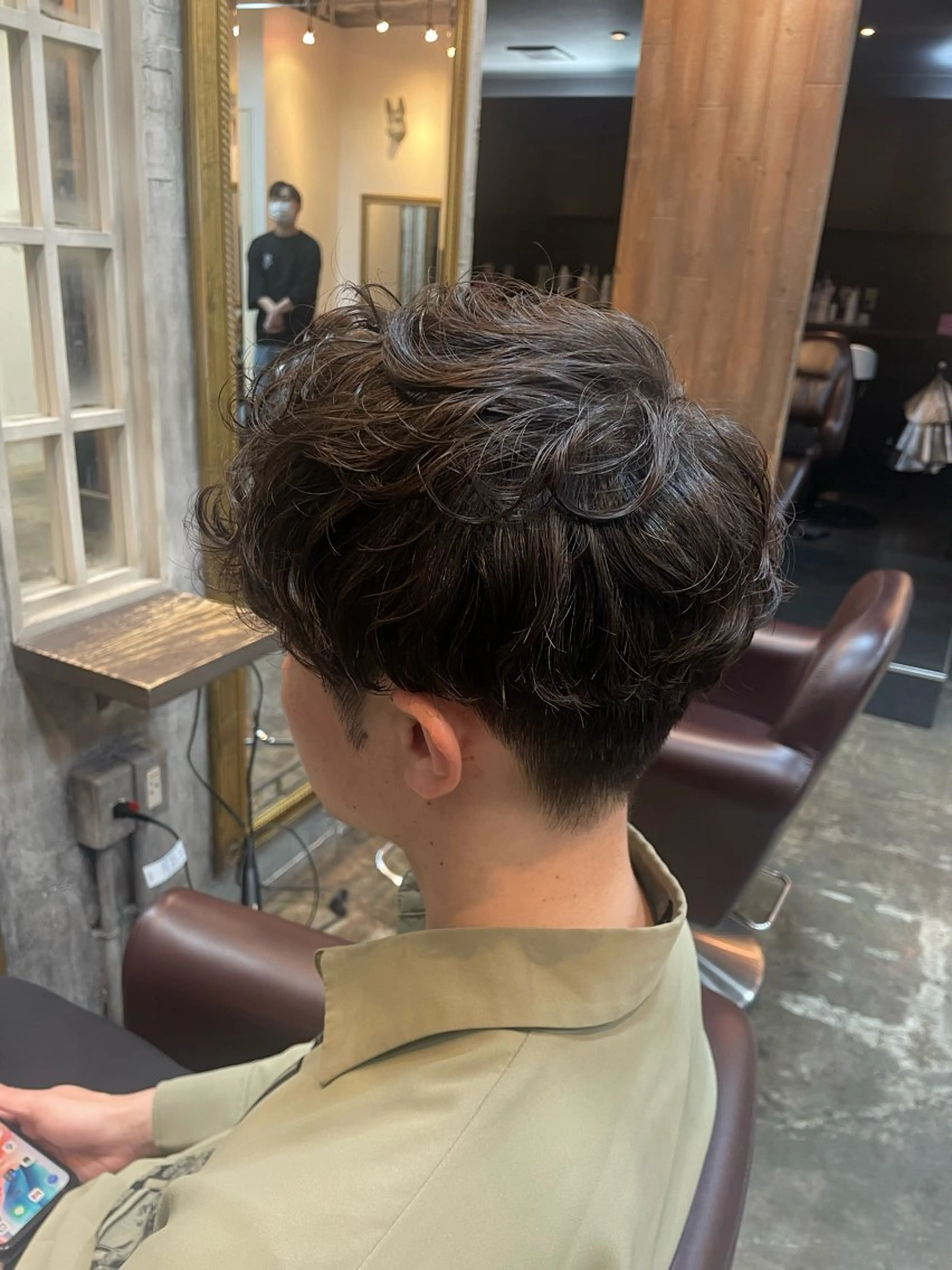 メンズ パーマ 梅本 春菜のヘアスタイル