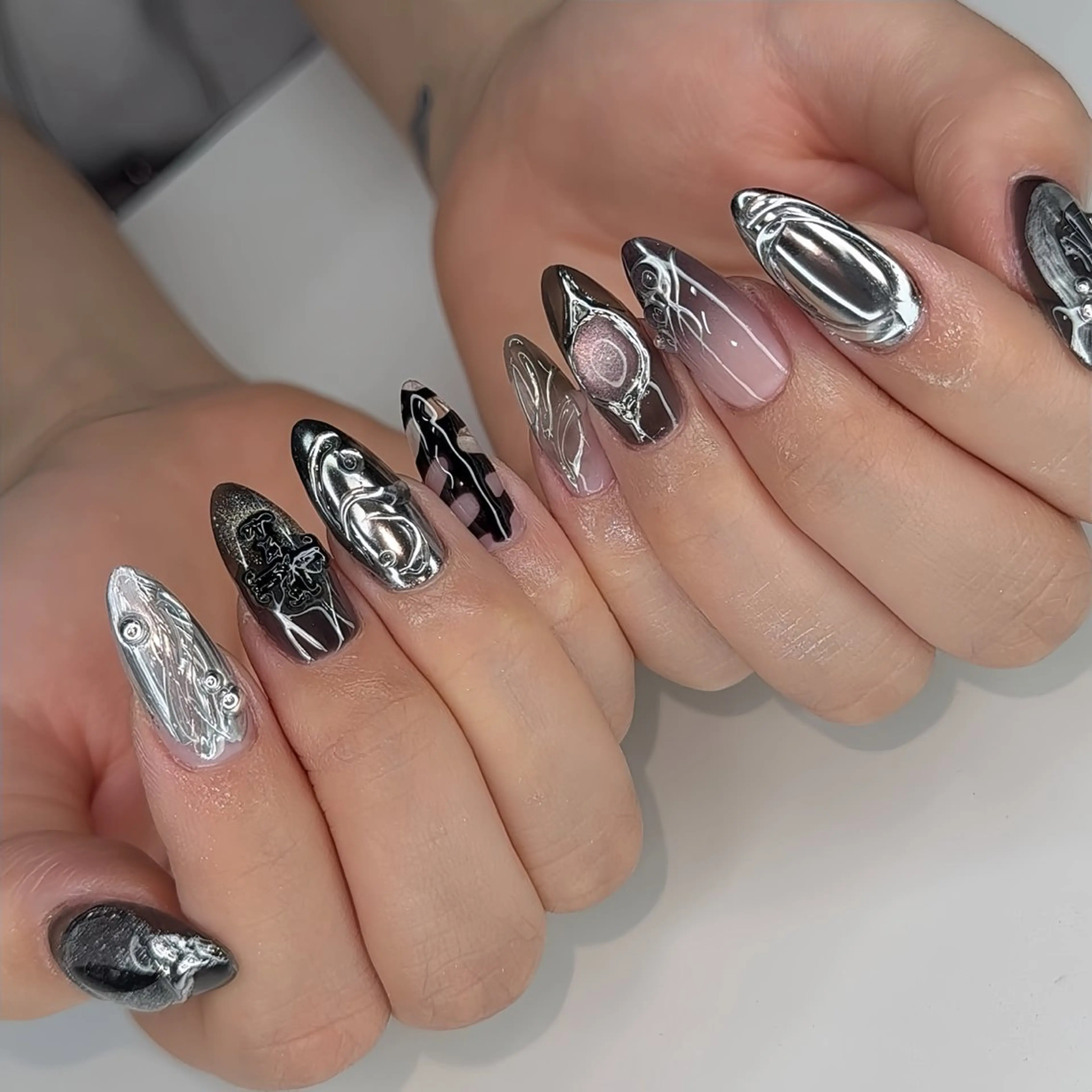 ネイル アートネイル 長さ出し ガーリー 韓国ネイル 持ち込み Rin Nail 新大久保店のネイルデザイン