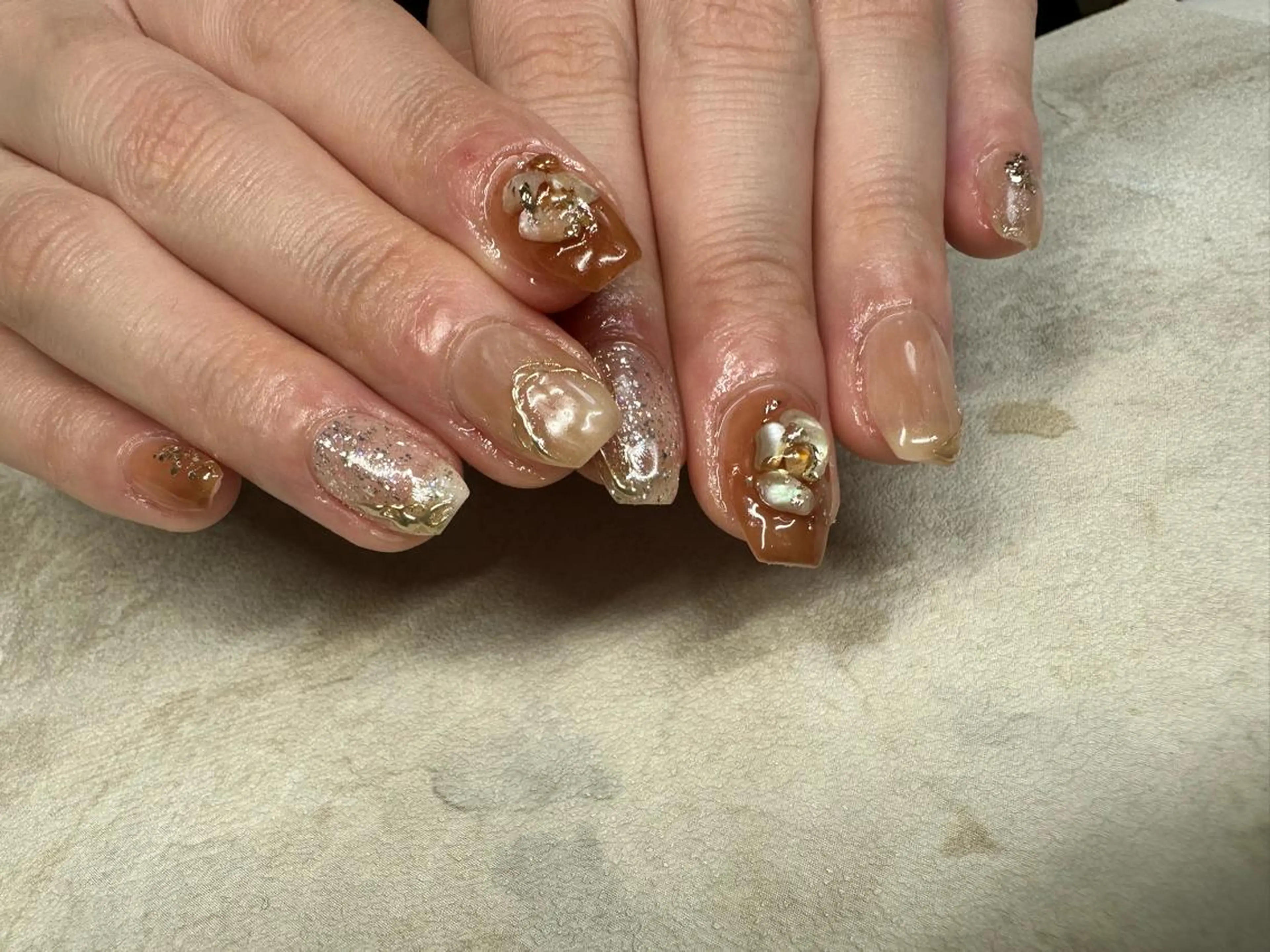 ロング カラー ヘアアレンジ キッズ ネイル マツエク・マツパ アイブロウ 福田 加奈のネイルデザイン