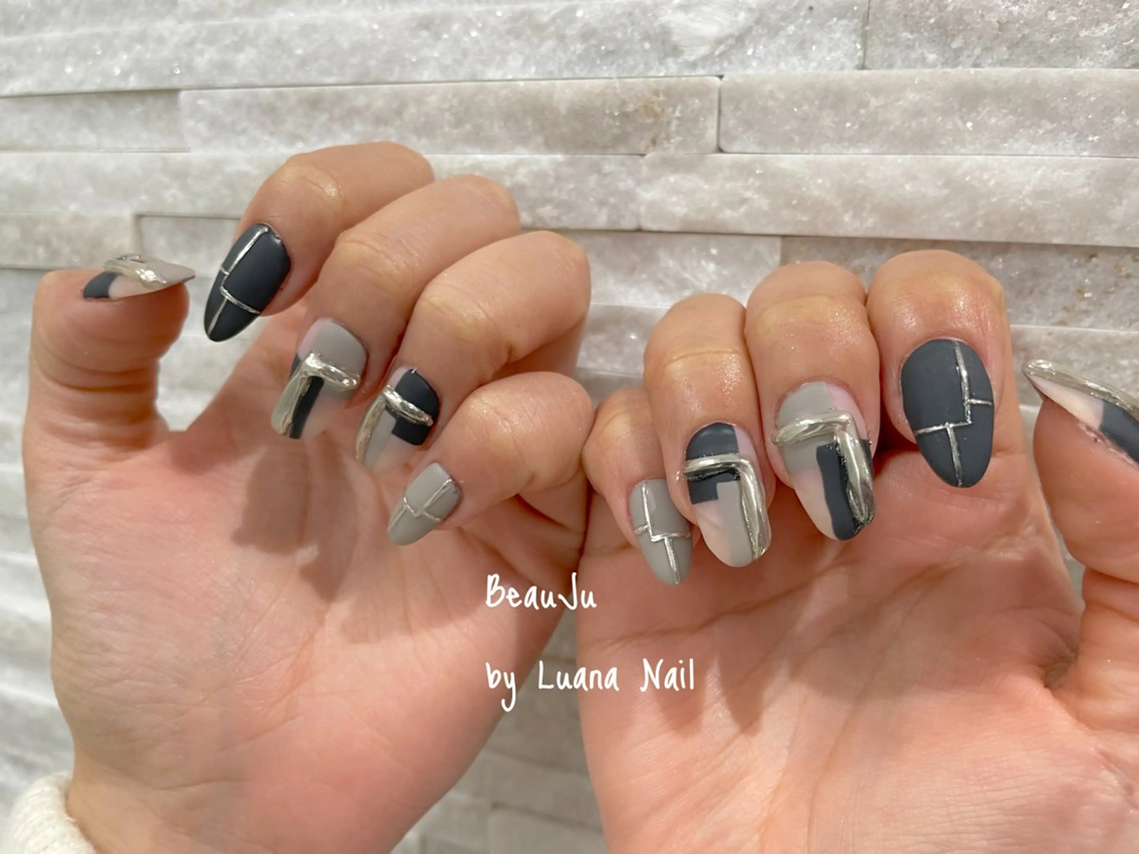 ネイル ミラーネイル ハンドネイル BeauJu by Luana Nailのネイルデザイン