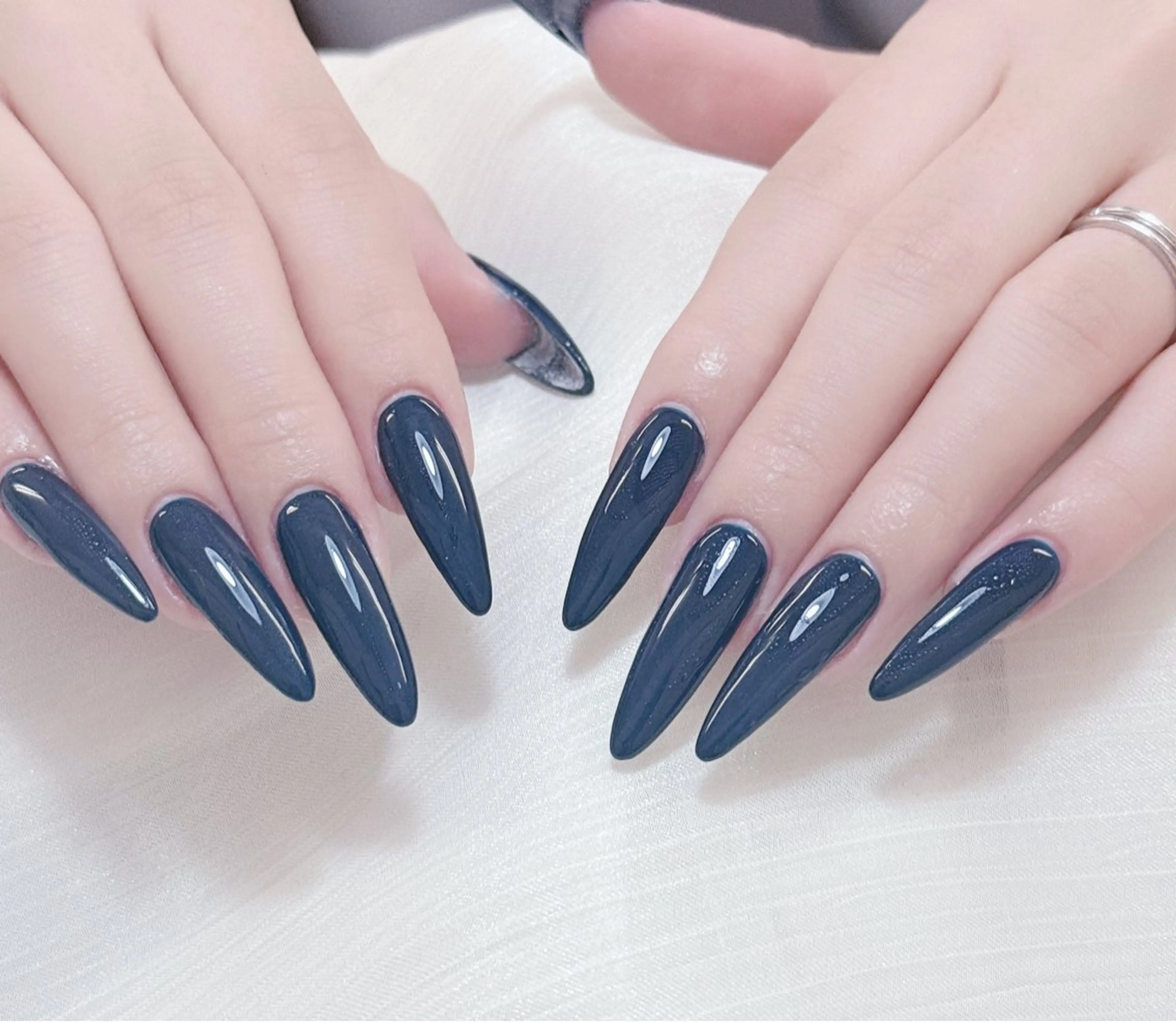 ネイル チークネイル フレンチネイル グラデーション 氷ネイル・うるうるネイル キラキラネイル 陳 rinaのネイルデザイン