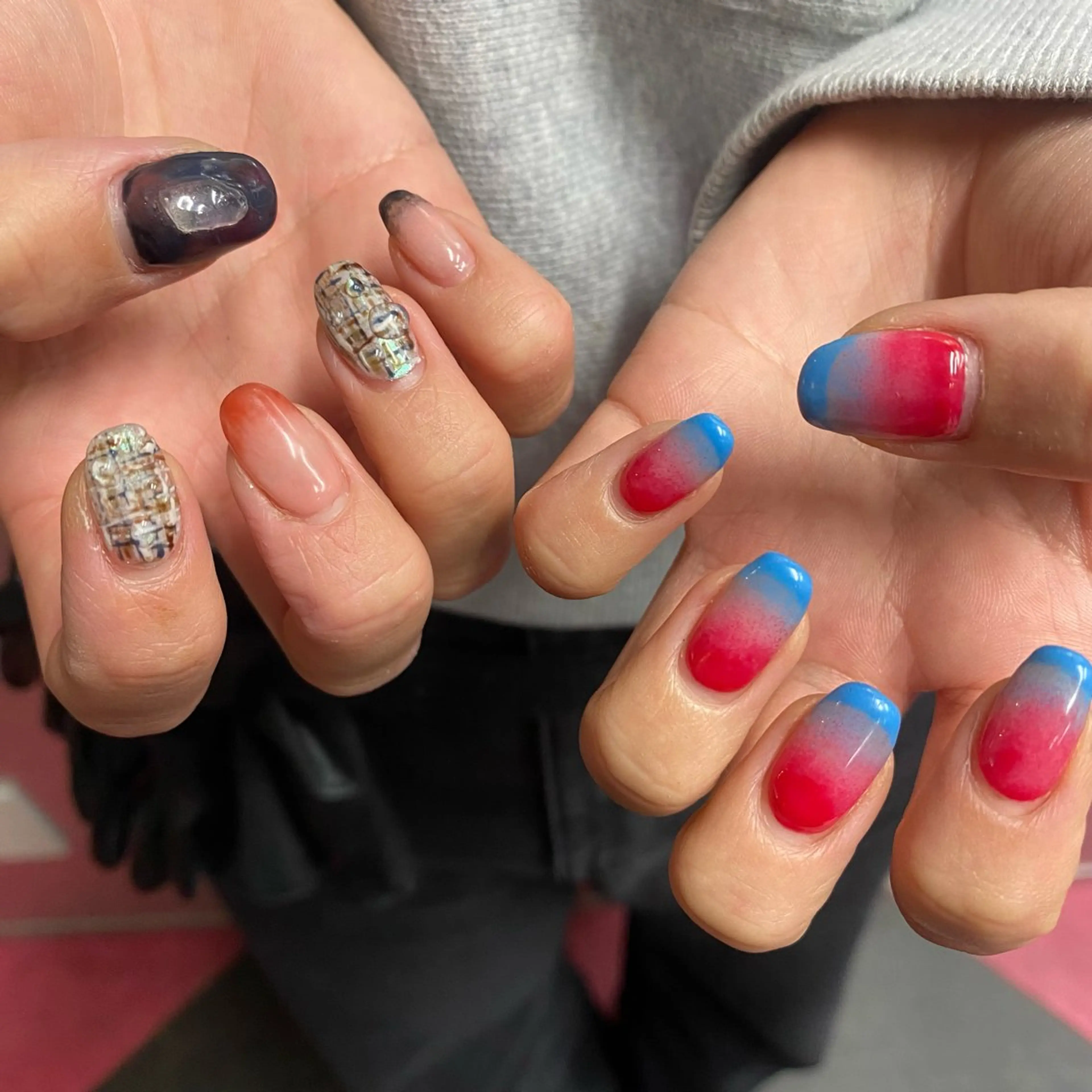 ネイル フットネイル フレンチネイル ジェルネイル グラデーション マグネットネイル misa🫧ナチュラ ル縮毛矯正/髪質改善のヘアスタイル