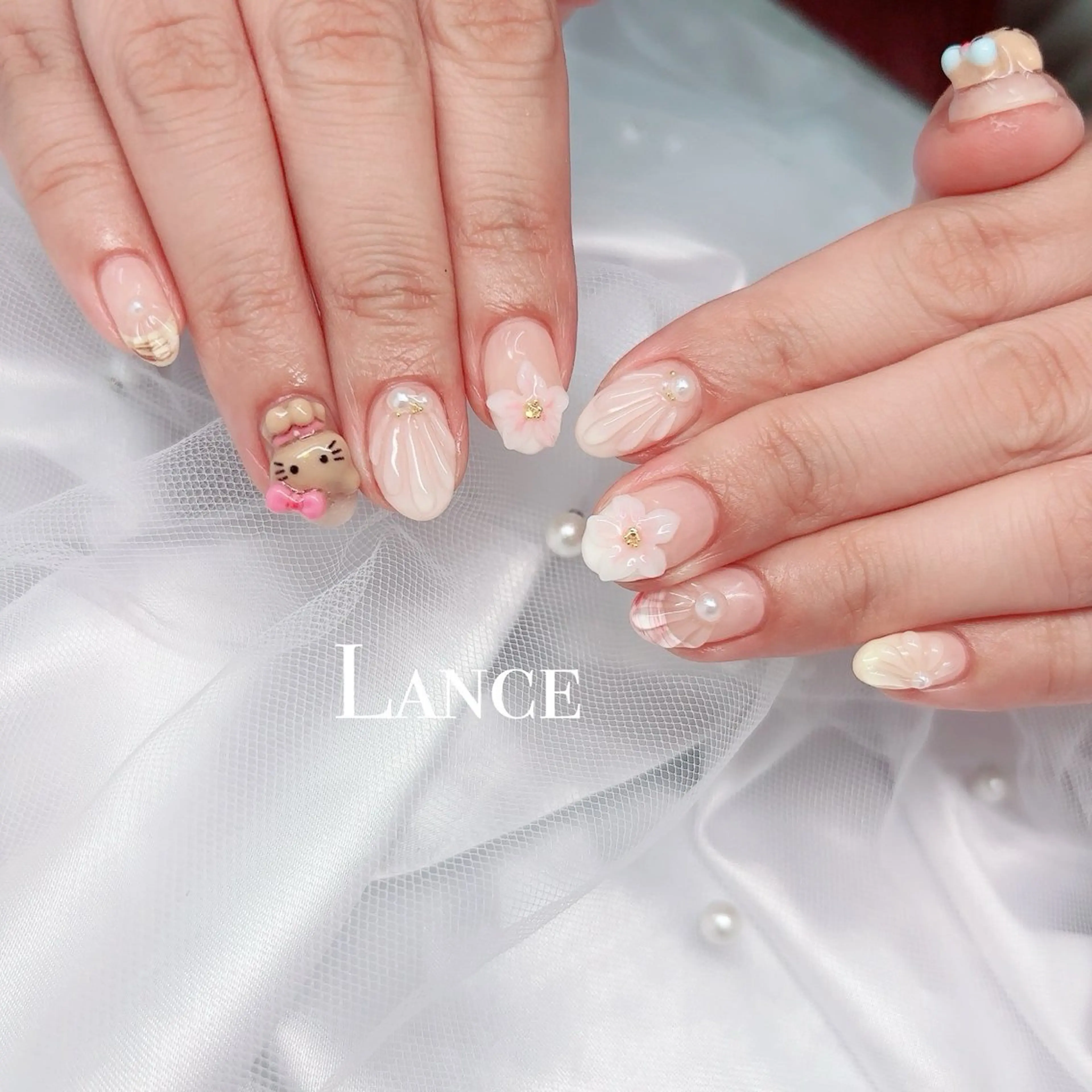 ネイル オーロラネイル ブルー フットネイル 氷ネイル・うるうるネイル キラキラネイル Lance nailのネイルデザイン