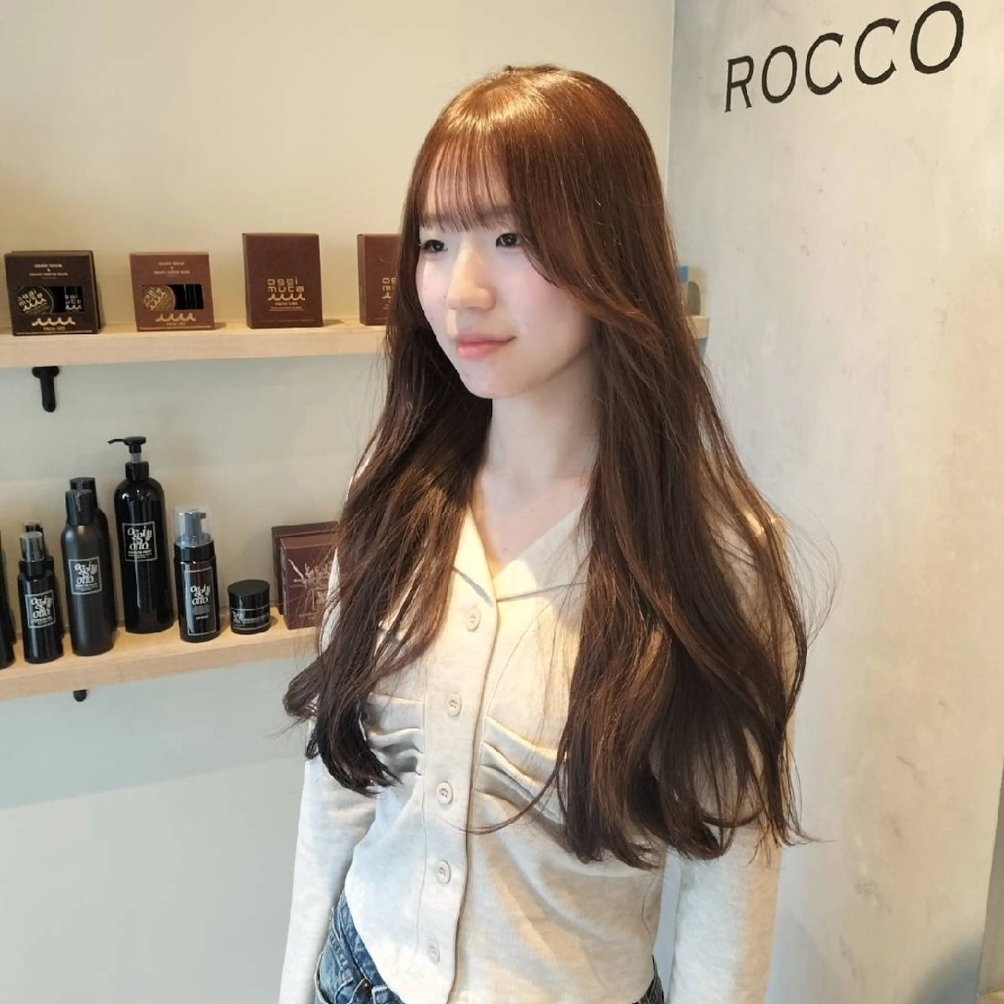 カラー ロング HINAKO/ ROCCOのヘアスタイル