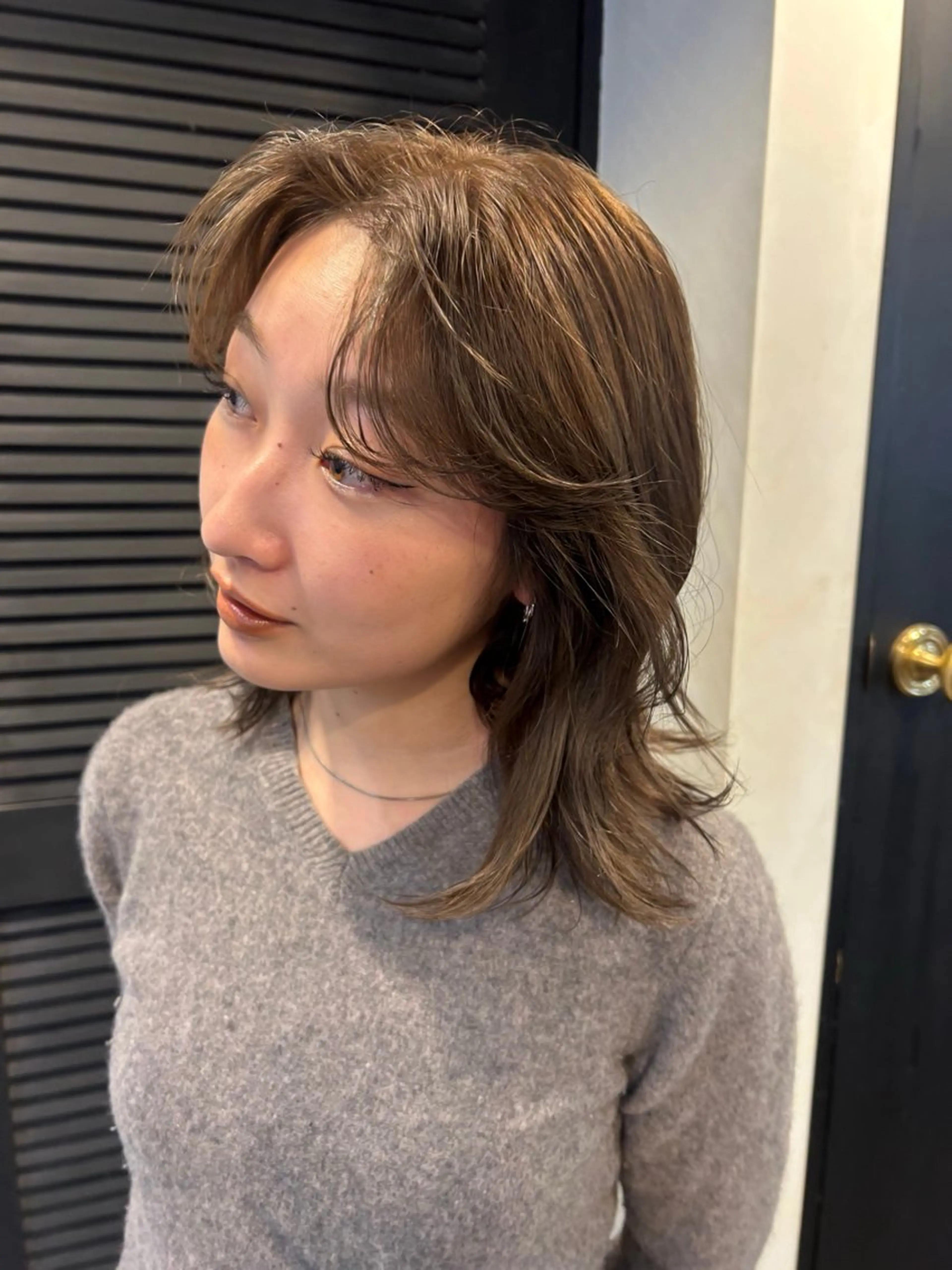 ミディアム カラー パーマ カット ヘアカラー レイヤー/透明感/ ブリーチなし/わかなのヘアスタイル