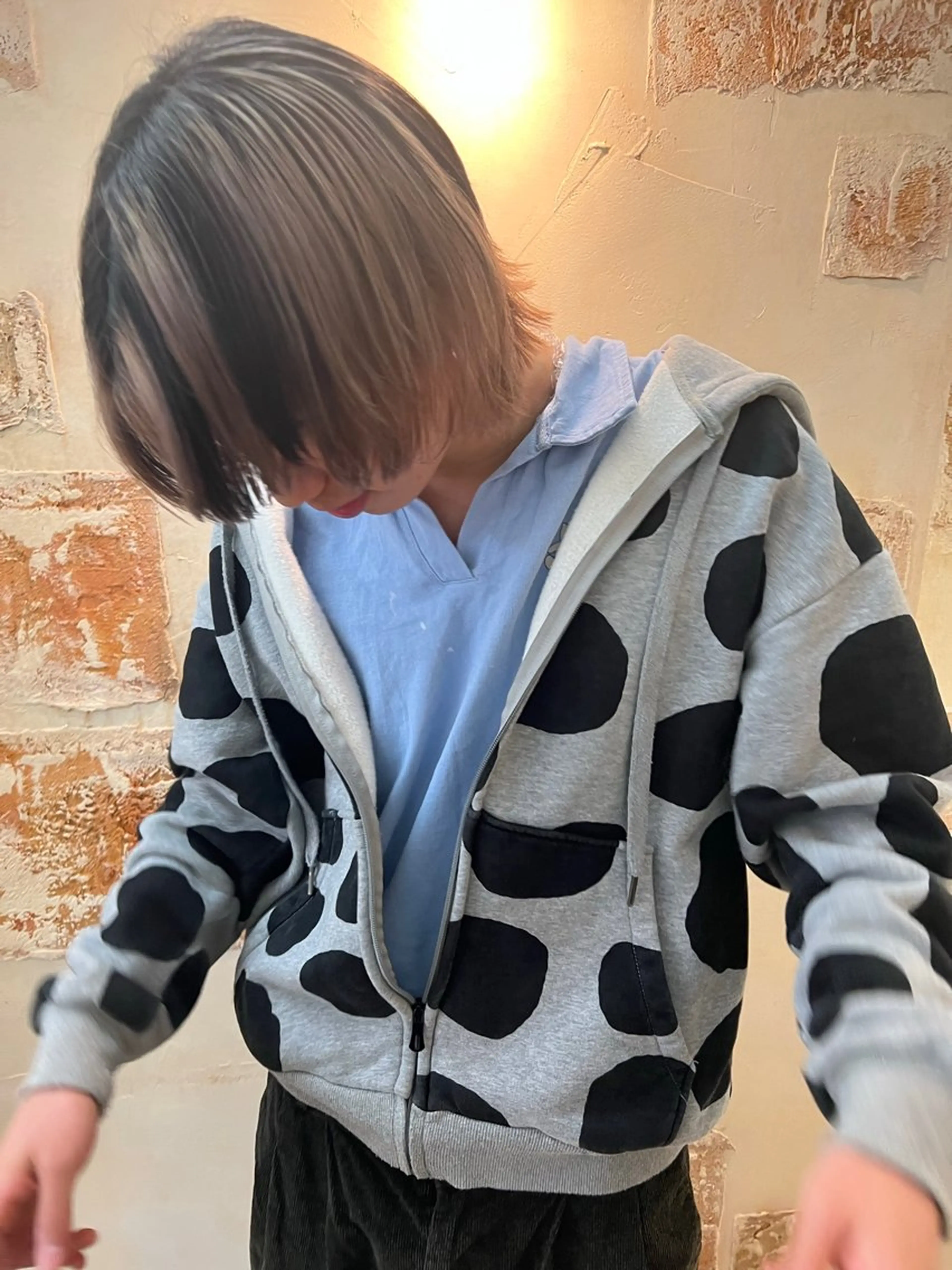 ミディアム カラー メンズ ベージュカラー ブロンド ブロンドベージュ 退色まで透明感ある ダブルカラー/リクのヘアスタイル