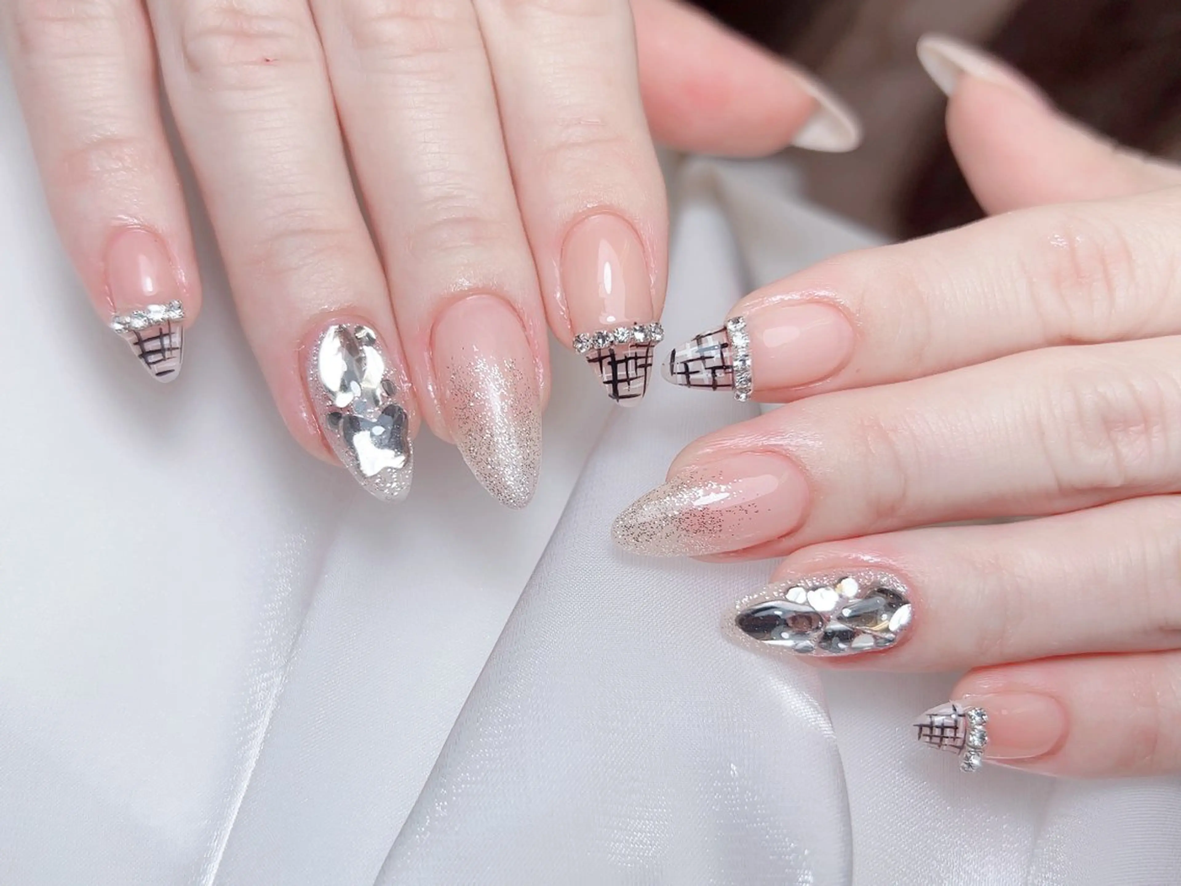 ネイル ハンドネイル M🌷nail 長さだし専門店のネイルデザイン