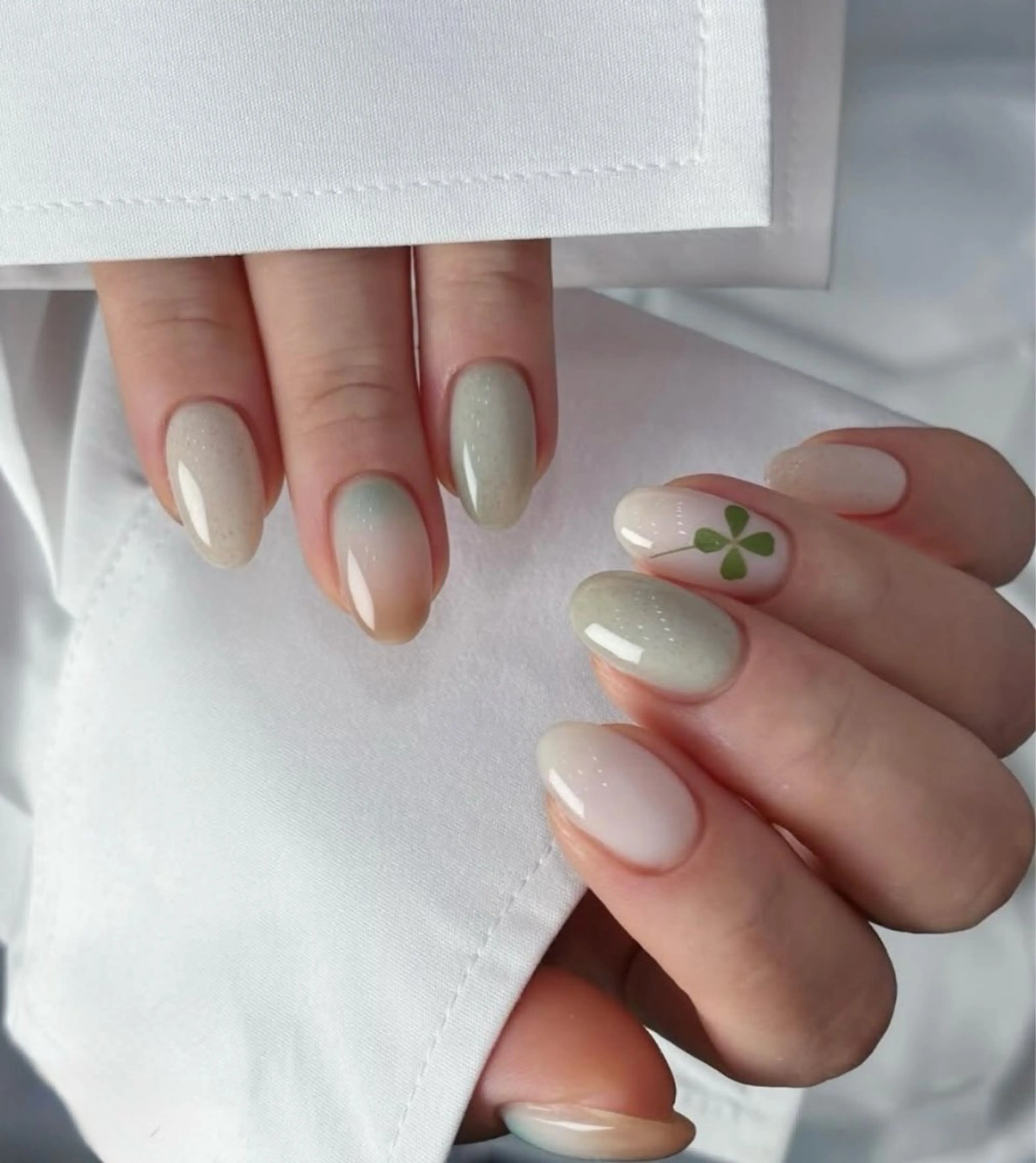 ネイル NailSalon✨ Écrinエクランのネイルデザイン