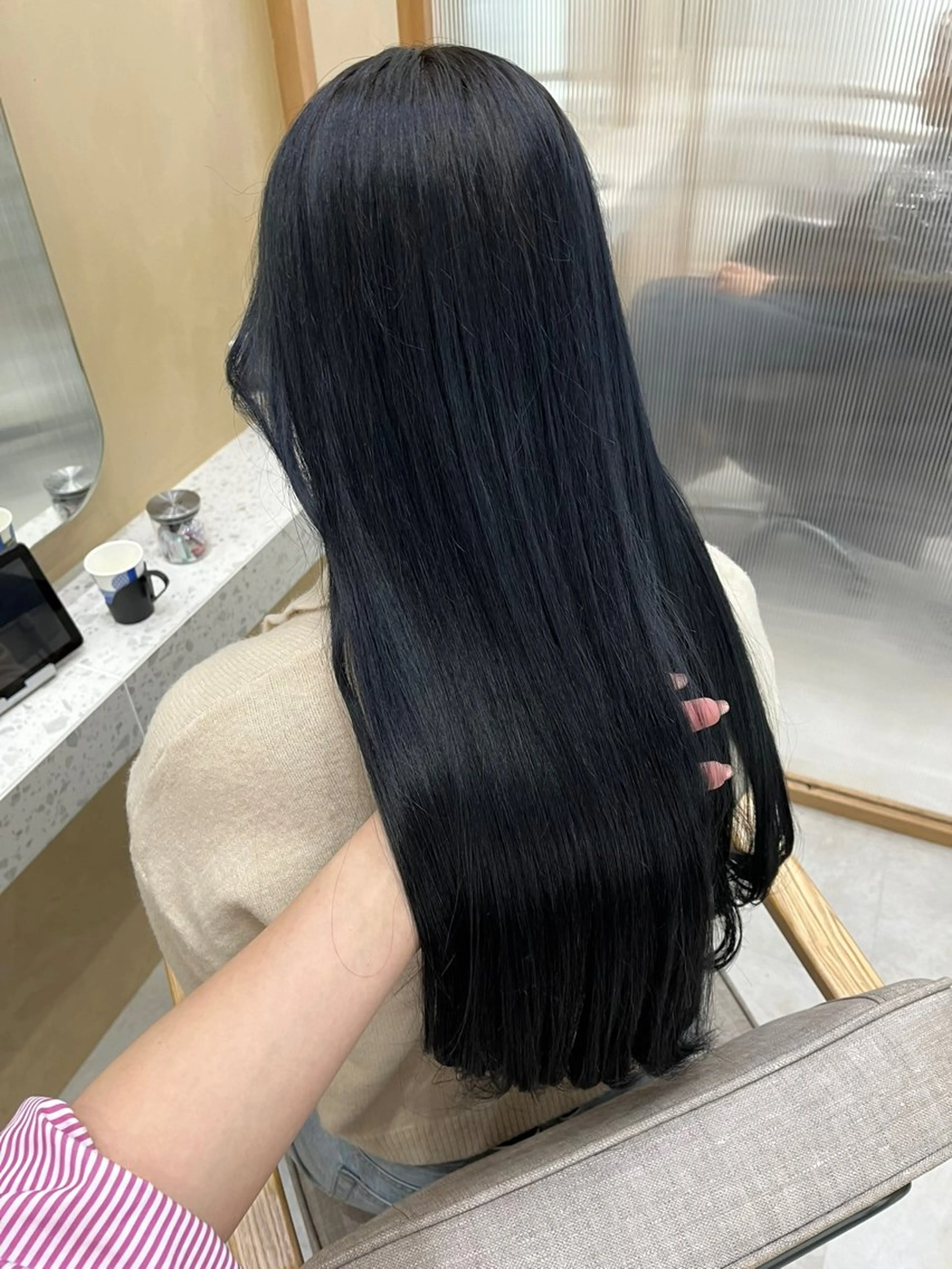 🪻美髪ﾒﾝﾃﾅﾝｽ🪻ﾋｱﾙﾛﾝ酸ケアカラー✖️韓国風全体カット✖️髪質改善TRの写真