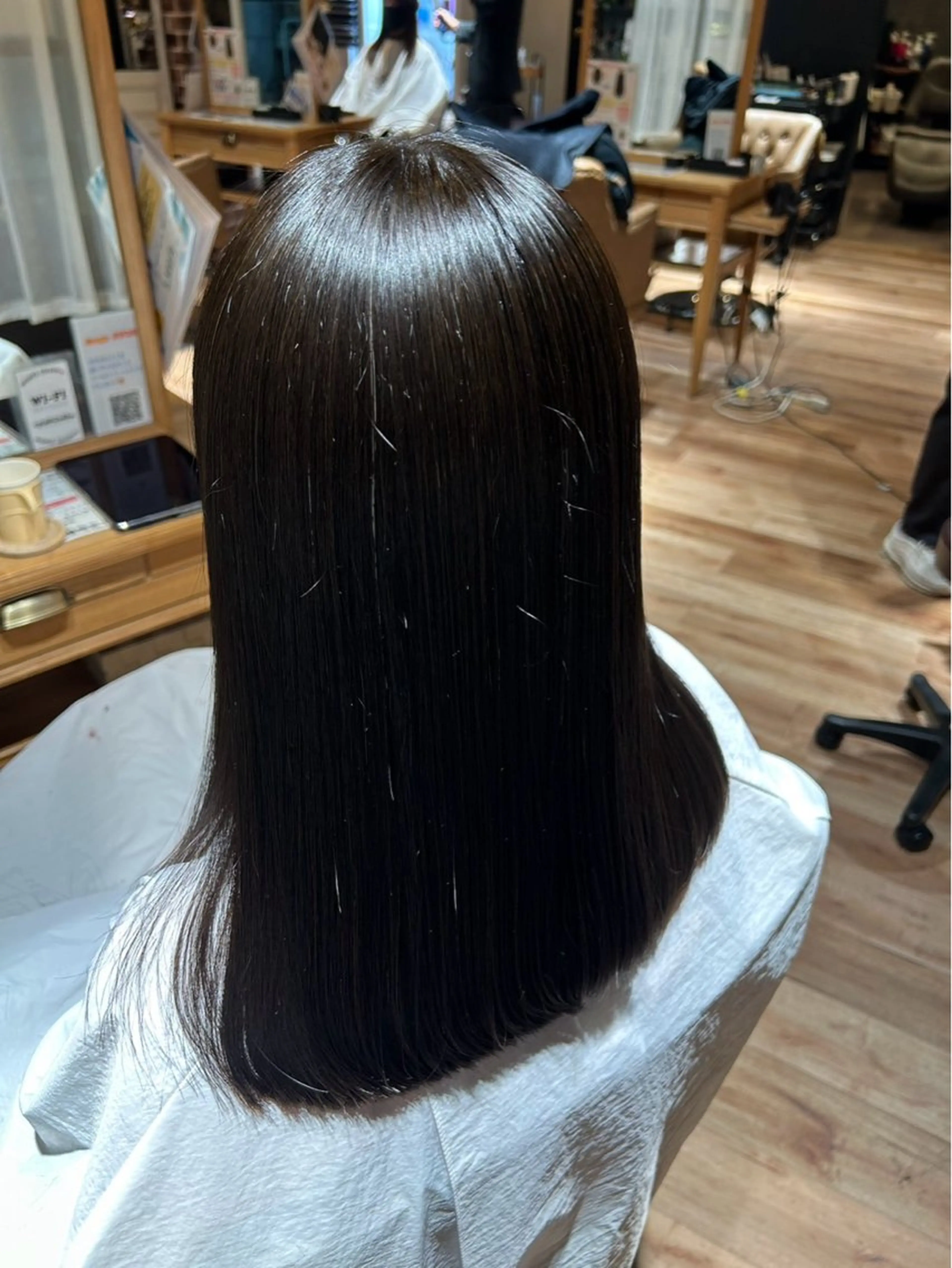 セミロング ヘアカラー 高口 小春のヘアスタイル