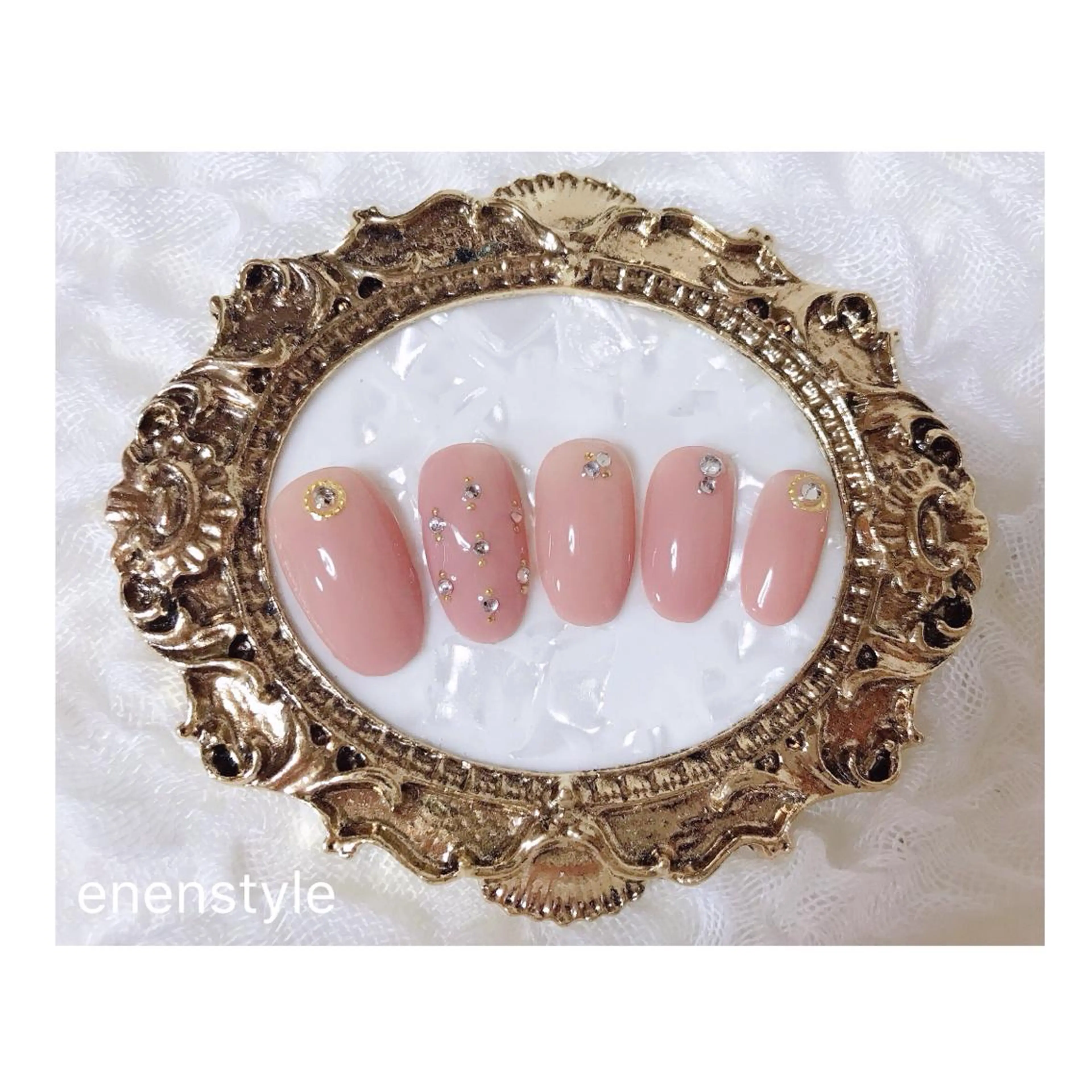 ショート ネイル ジェルネイル ニュアンスネイル オフィスネイル ワンカラーネイル シンプルネイル ハンドネイル 👑enen style👑のネイルデザイン