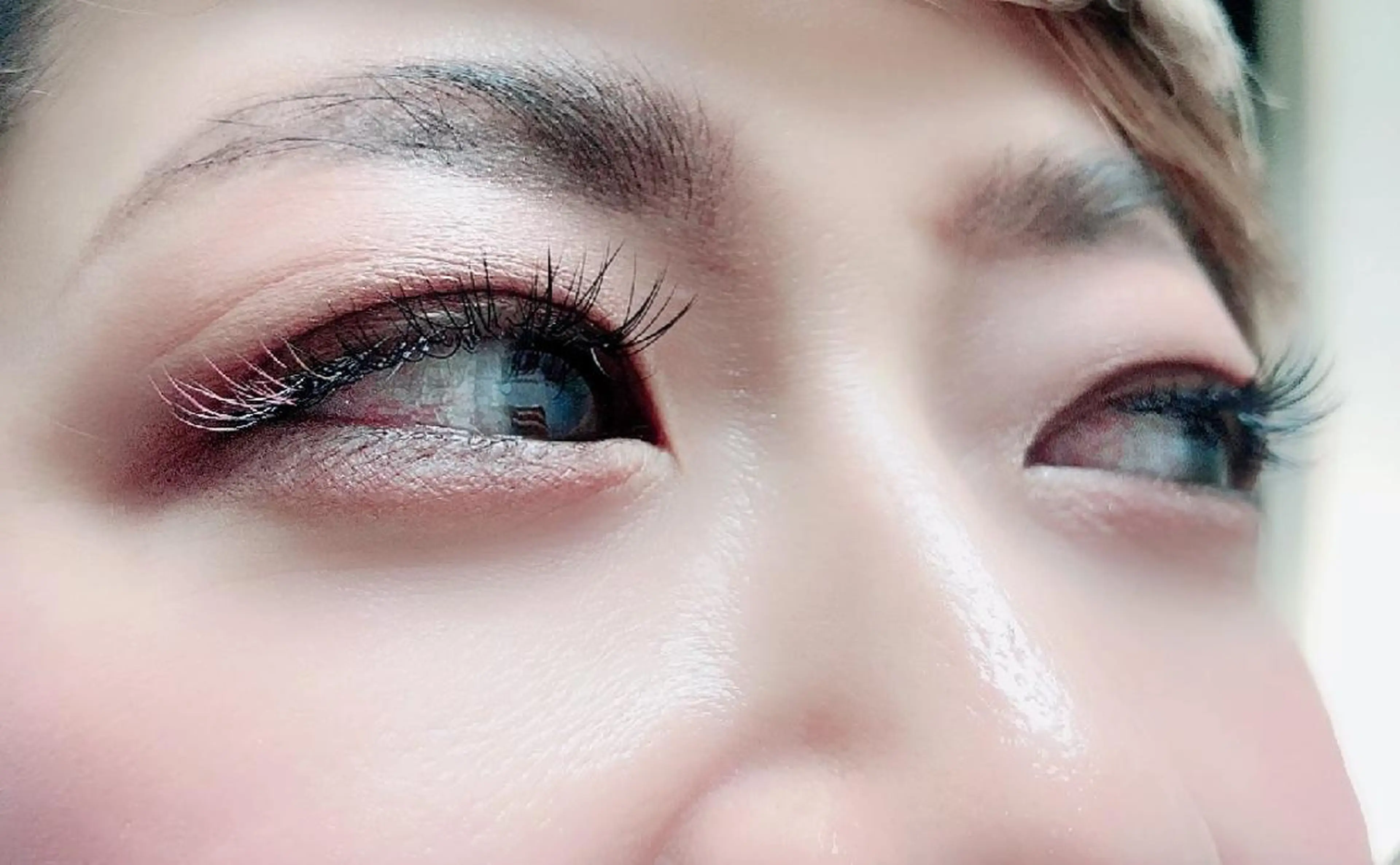 マツエク・マツパ 付け放題 カラーマツエク キュート フラットラッシュ パリジェンヌラッシュリフト マツエク 吉岡 ゆうなのマツエク・マツパデザイン