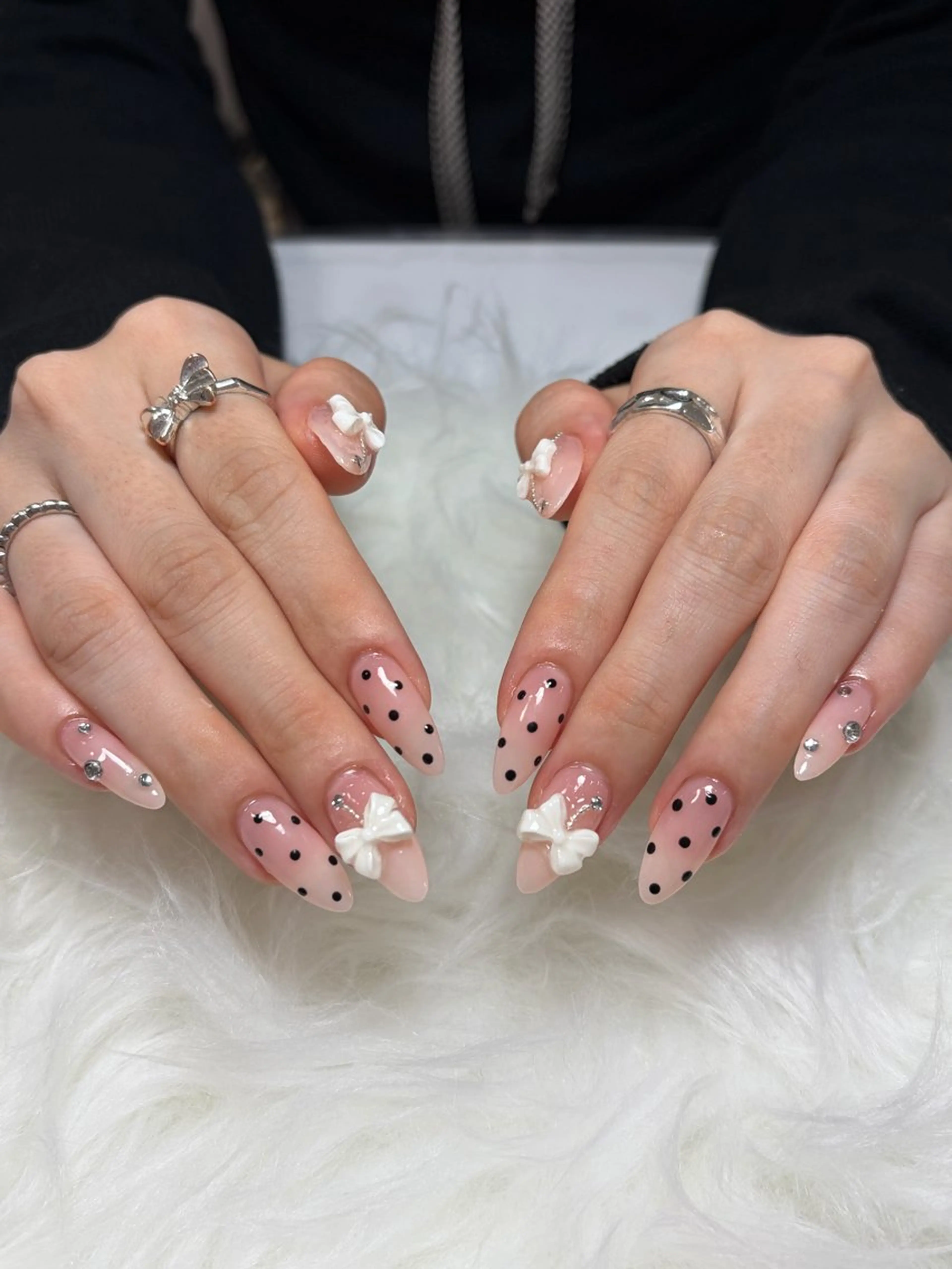 ネイル フラワーネイル 韓国ネイル 持ち込み 春ネイル ワンホンネイル Huyn Nail Shinjyukuのネイルデザイン
