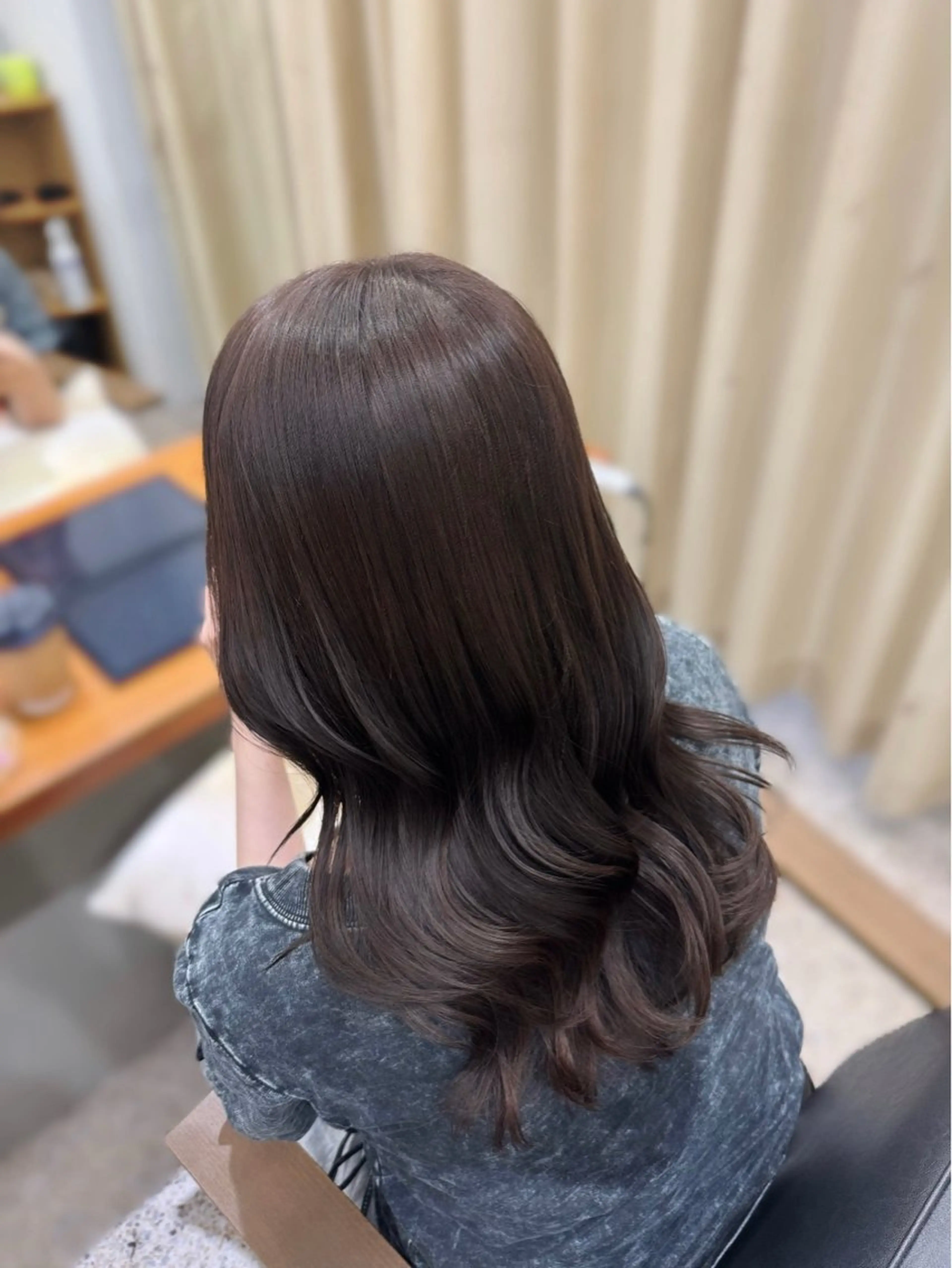 セミロング カラー nayu / Fierのヘアスタイル