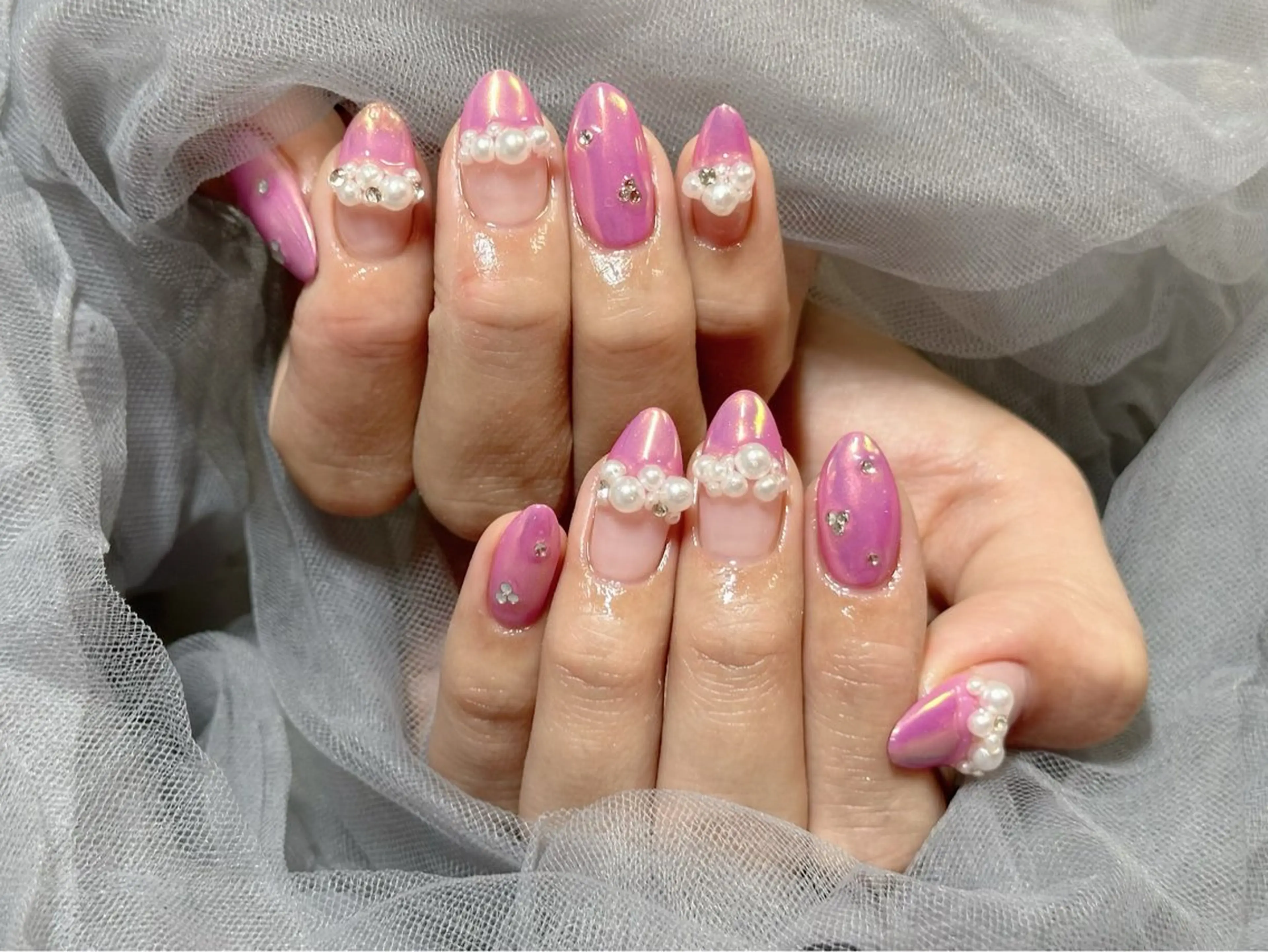 ネイル オーロラネイル ピンク ハンドネイル Nail Salon KURELLYのネイルデザイン