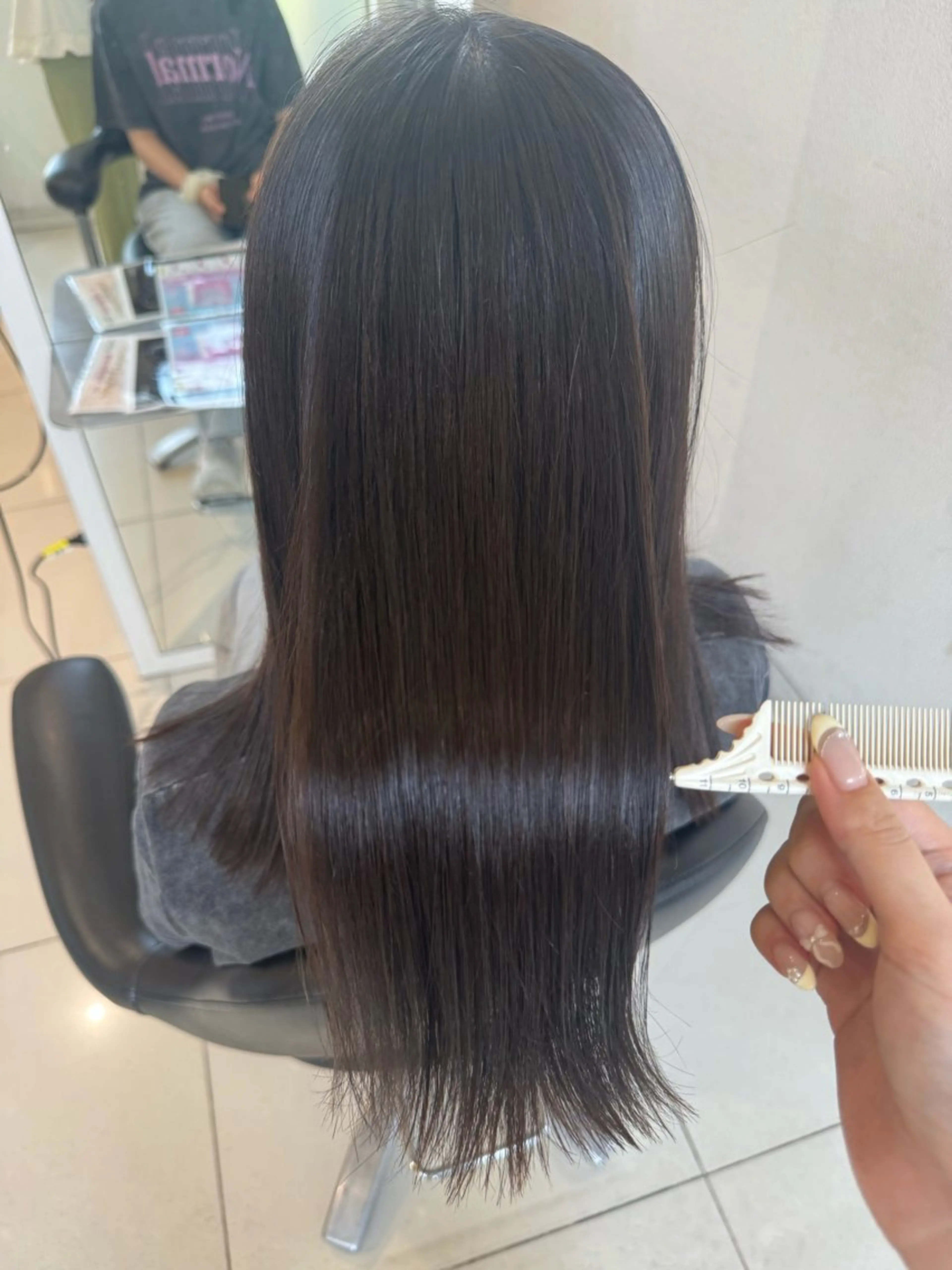 セミロング ヘアカラー トリートメント 松下 紗季のヘアスタイル