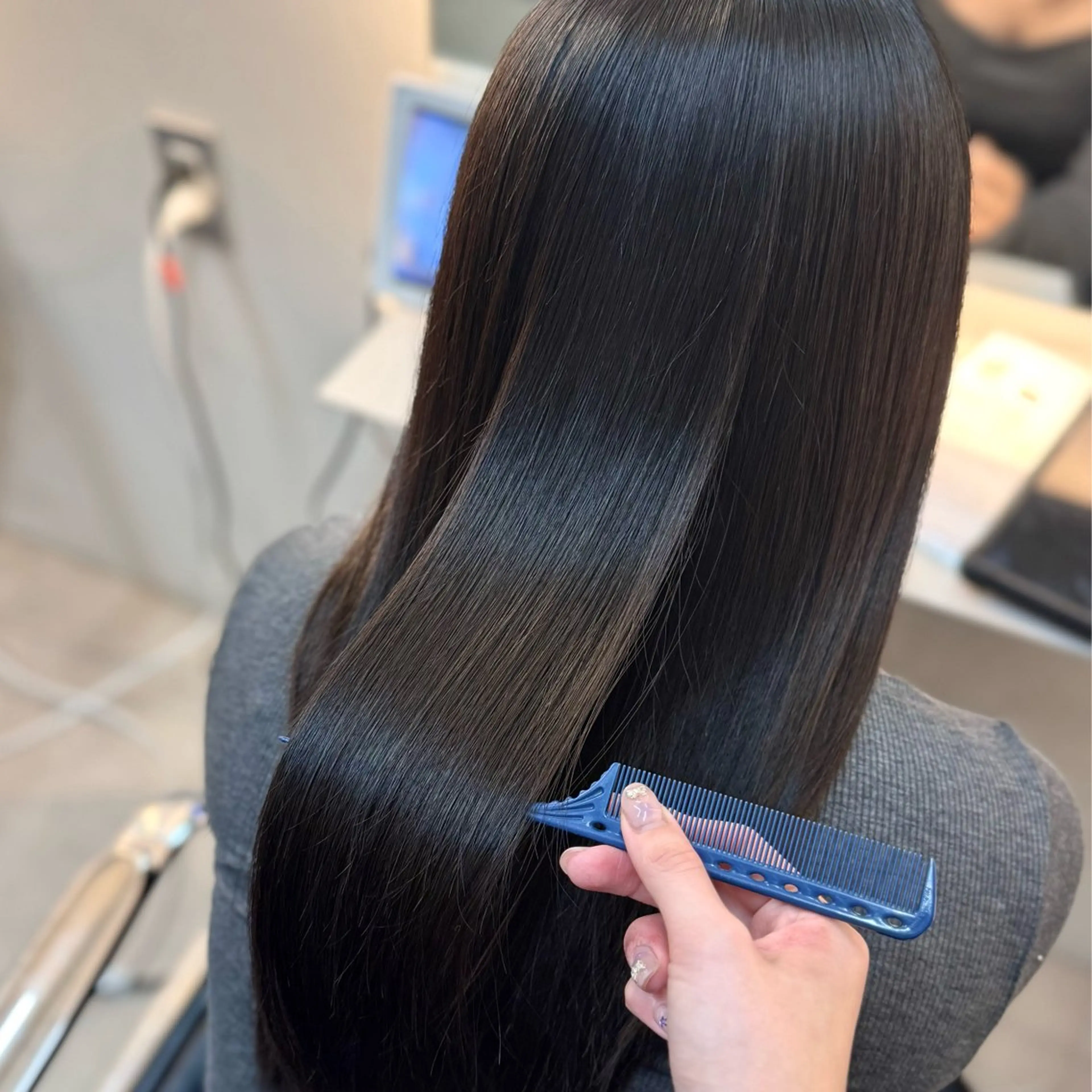 ロング 髪質改善 松葉 柚月のヘアスタイル