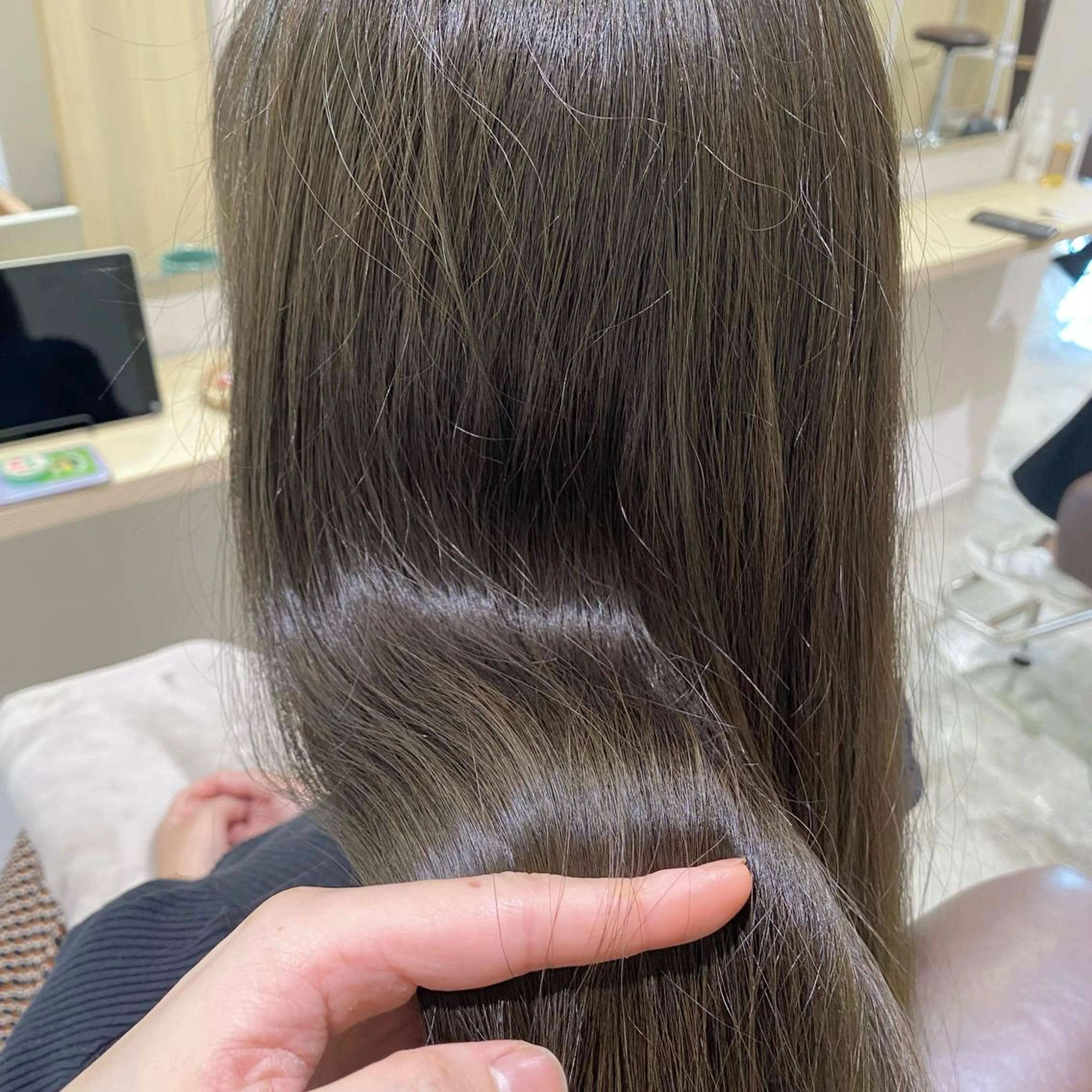 ロング ハイライト 髪質改善 レイヤーカット 縮毛矯正 ツイストパーマ ブリーチなしWカラー /酸性ストレート河本のヘアスタイル