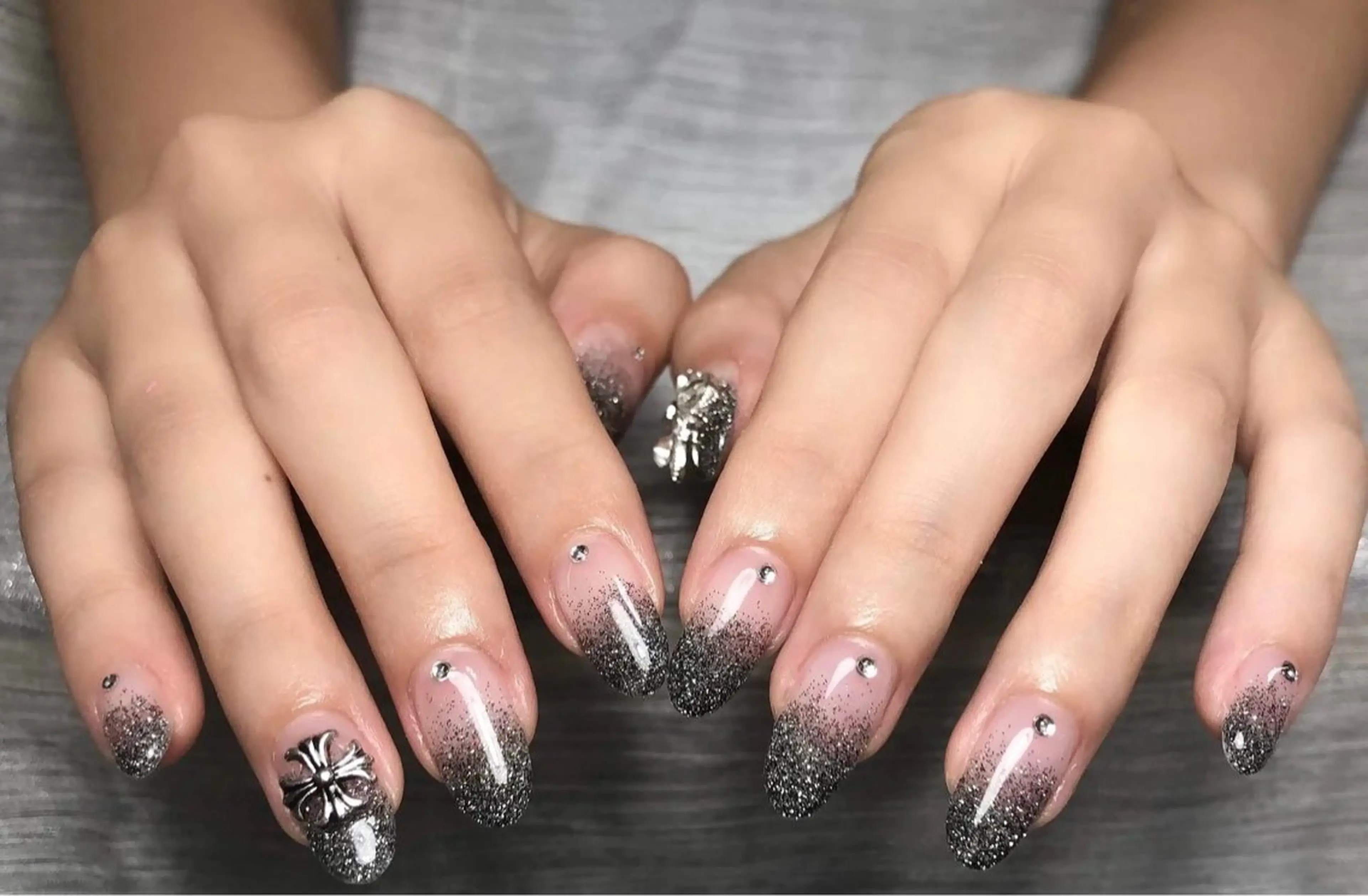 ネイル ハンドネイル ハンドケア Rimi Nailアメリカ村のネイルデザイン