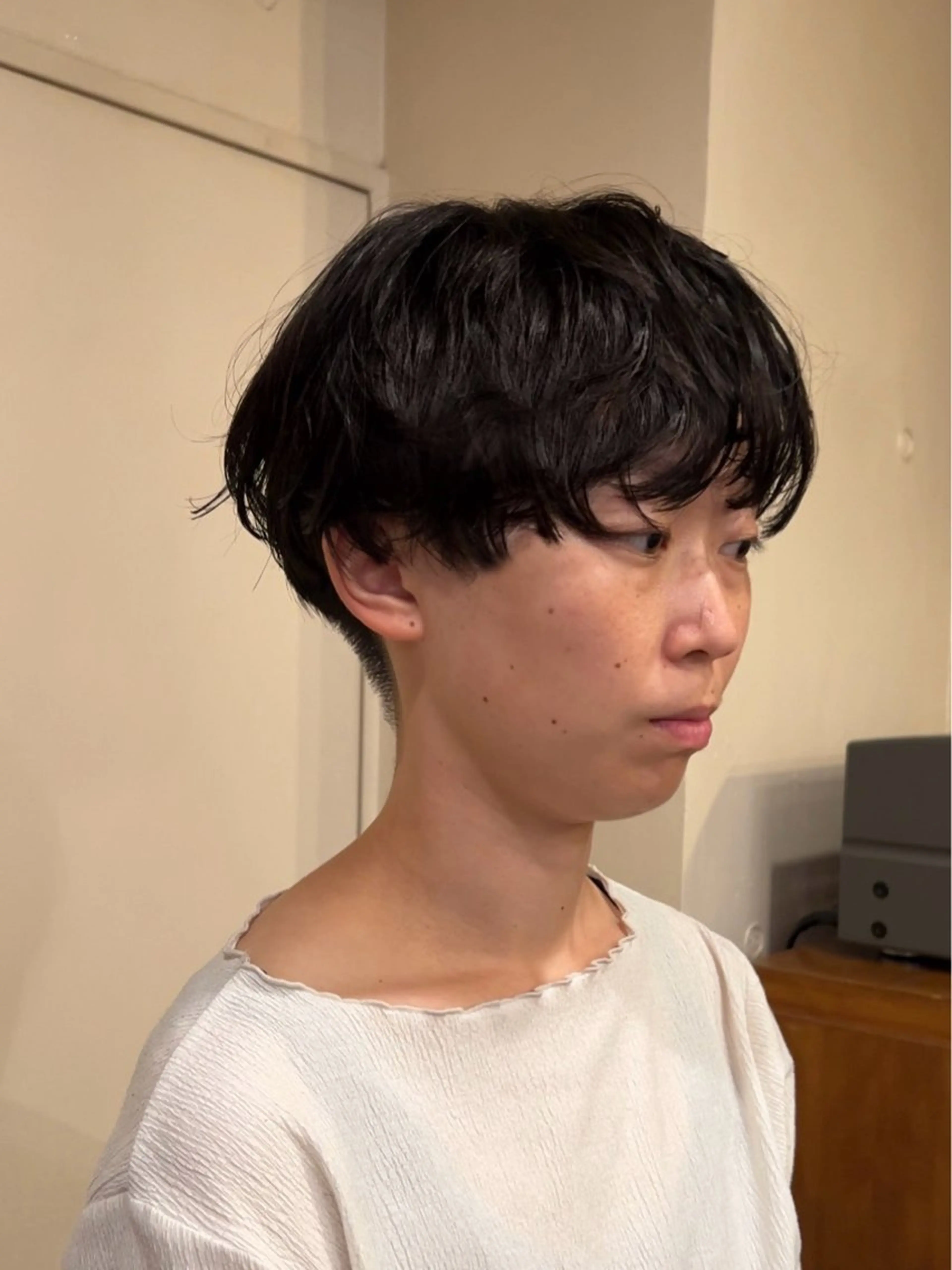 ショート パーマ 佐藤 優里奈のヘアスタイル