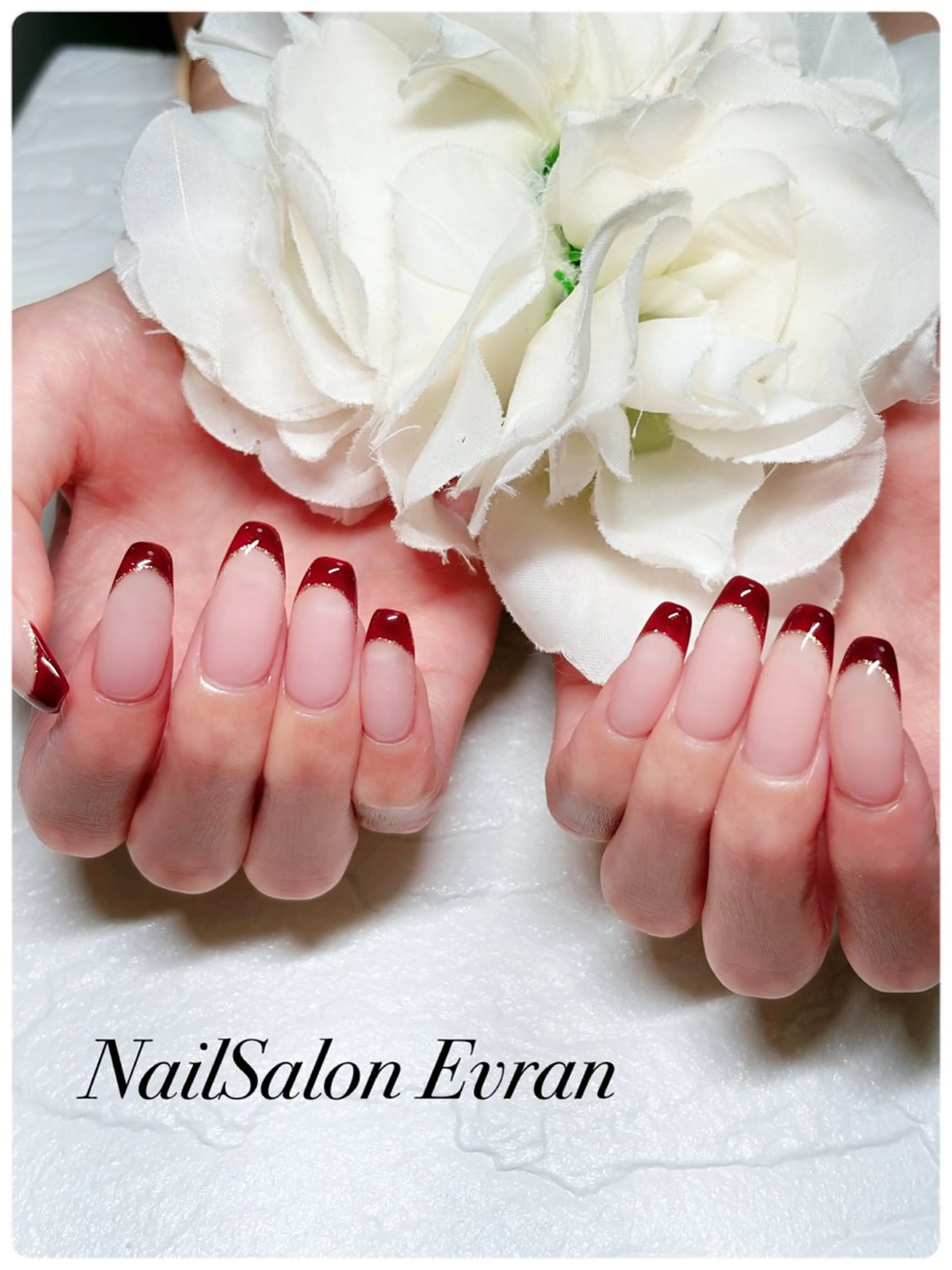 ネイル アートネイル フレンチネイル マグネットネイル 持ち込み ニュアンスネイル ハンドネイル Nail salon Evranのネイルデザイン