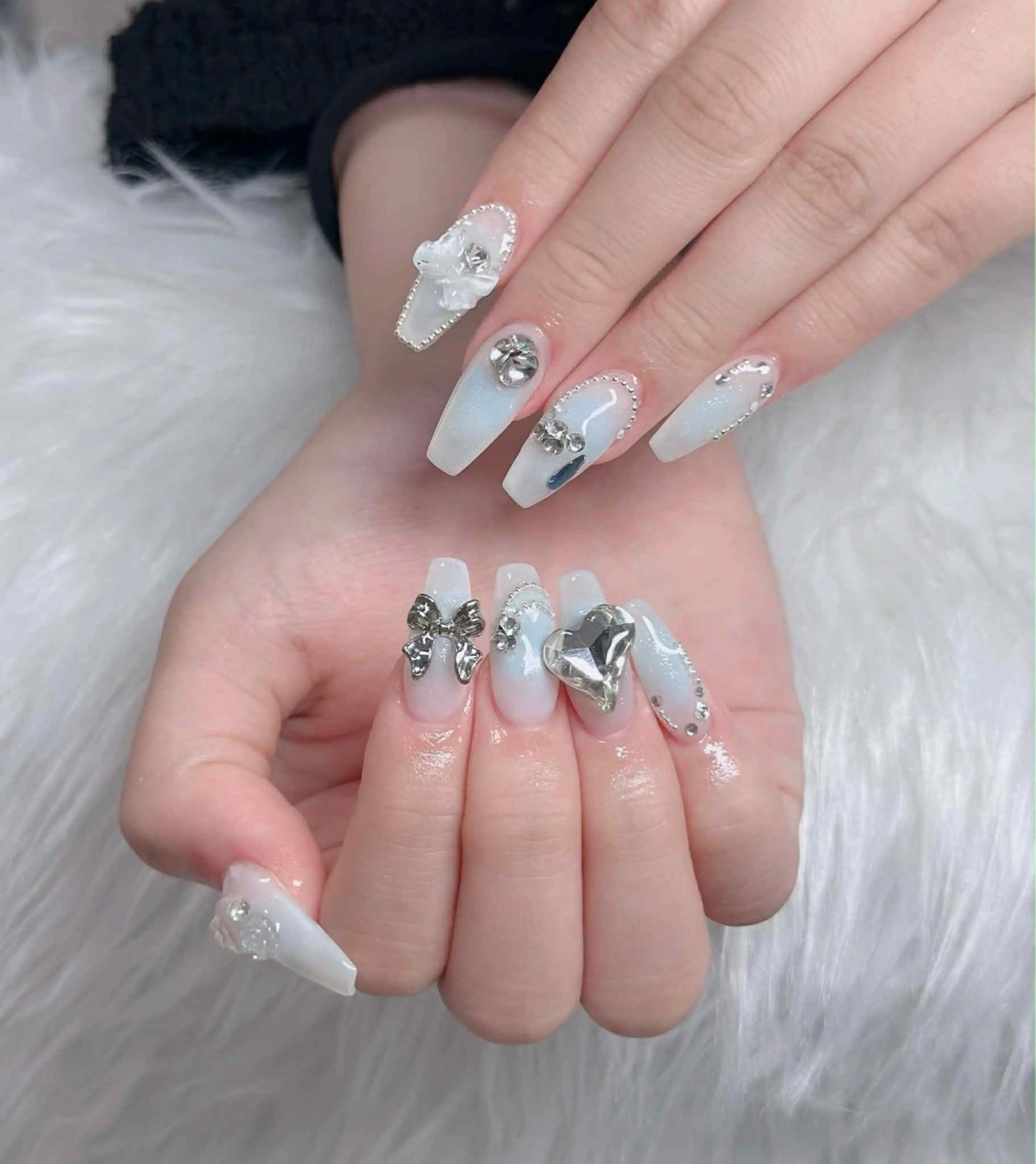 ネイル フレンチネイル ジェルネイル ハロウィン キラキラネイル 韓国ネイル ハンドネイル H.baby Nail Salonのネイルデザイン