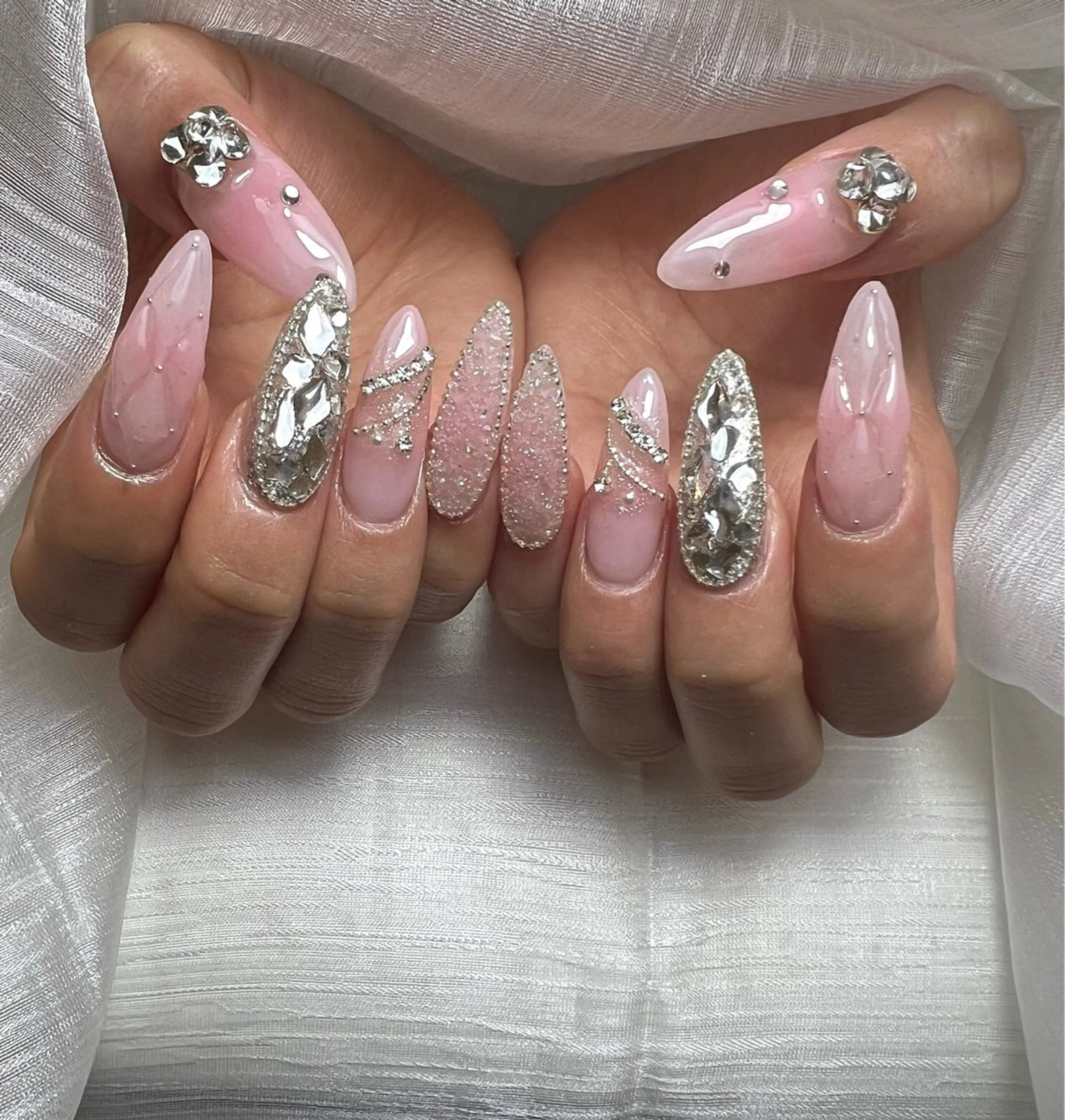 ネイル オーロラネイル チークネイル 長さ出し フットネイル フレンチネイル Lee Nails チップ長さだし専門店のネイルデザイン