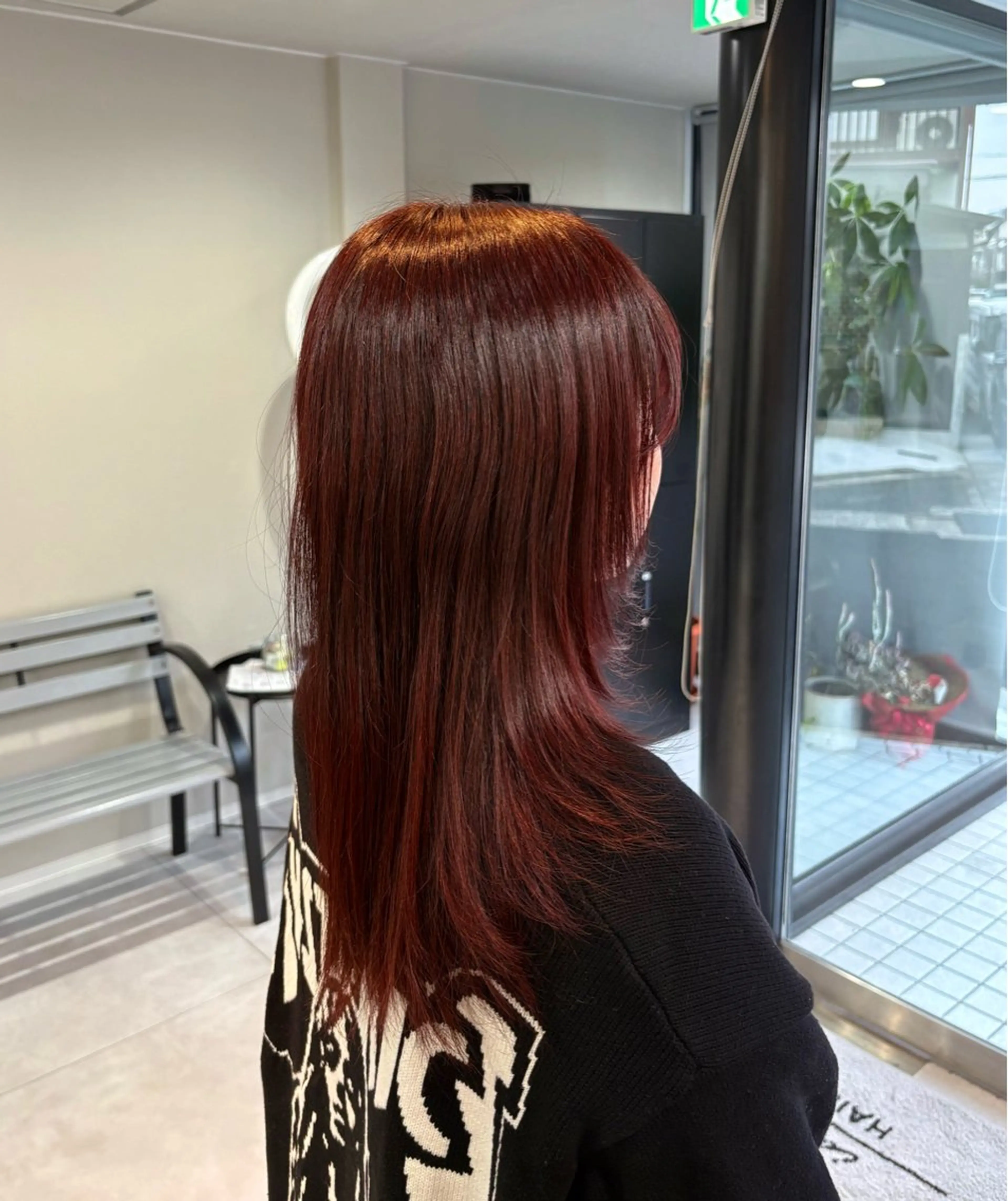 セミロング ヘアカラー ササノ セナのヘアスタイル