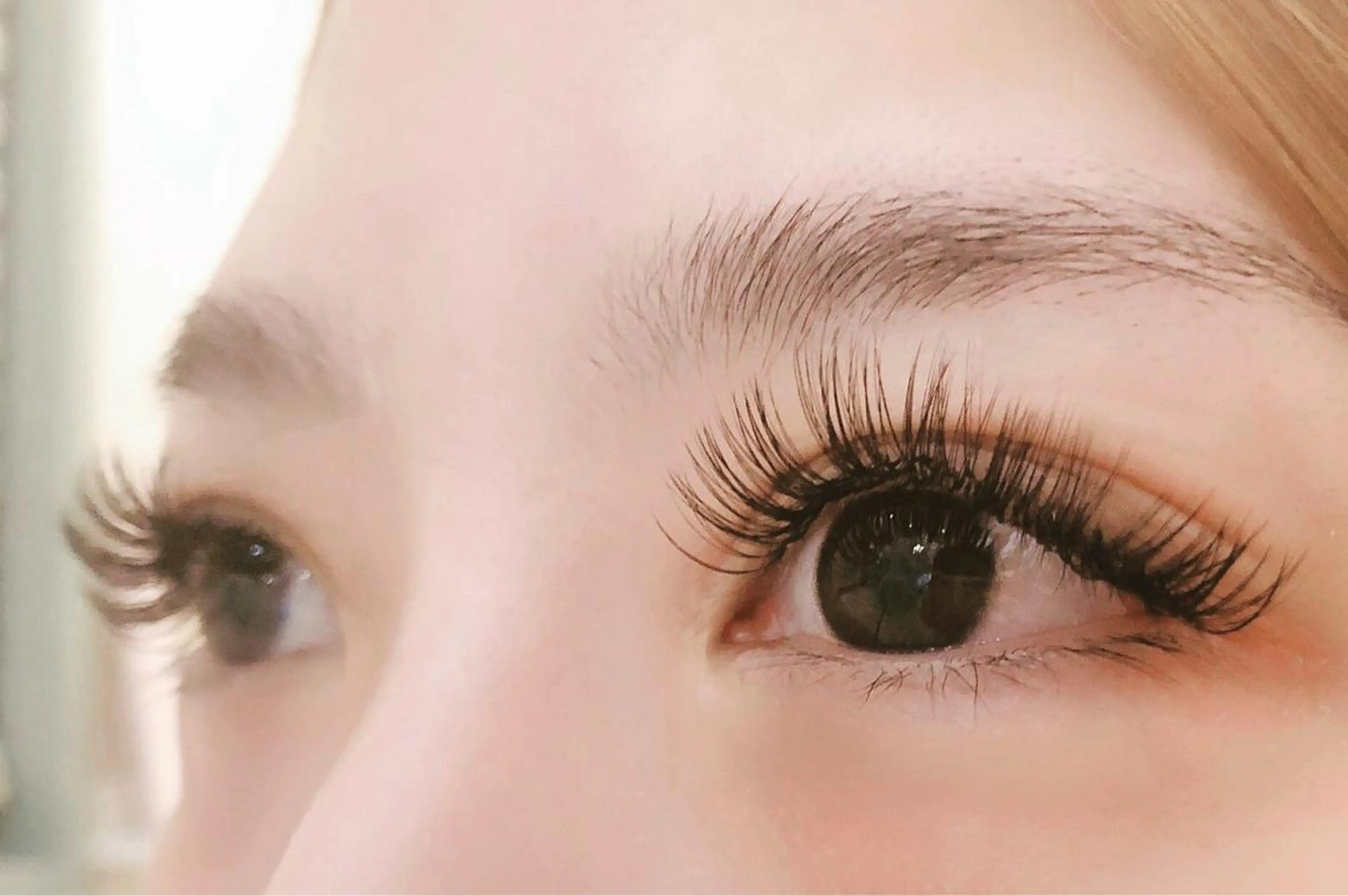 マツエク・マツパ 付け放題 バインドロック ボリュームラッシュ SINCERELY シンシアリー🌈のネイルデザイン