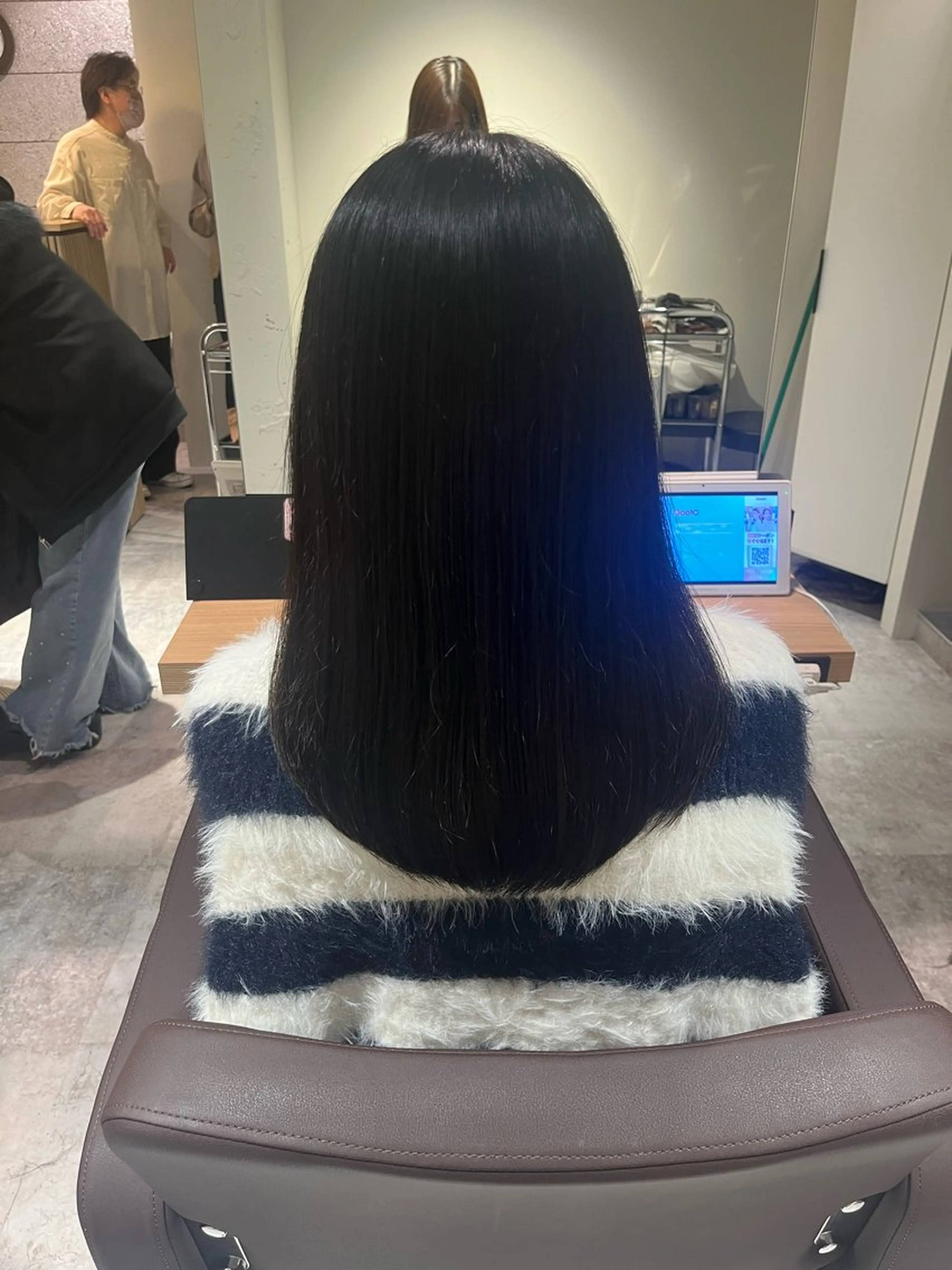 セミロング カット 🍒高橋 美羽🍒のヘアスタイル