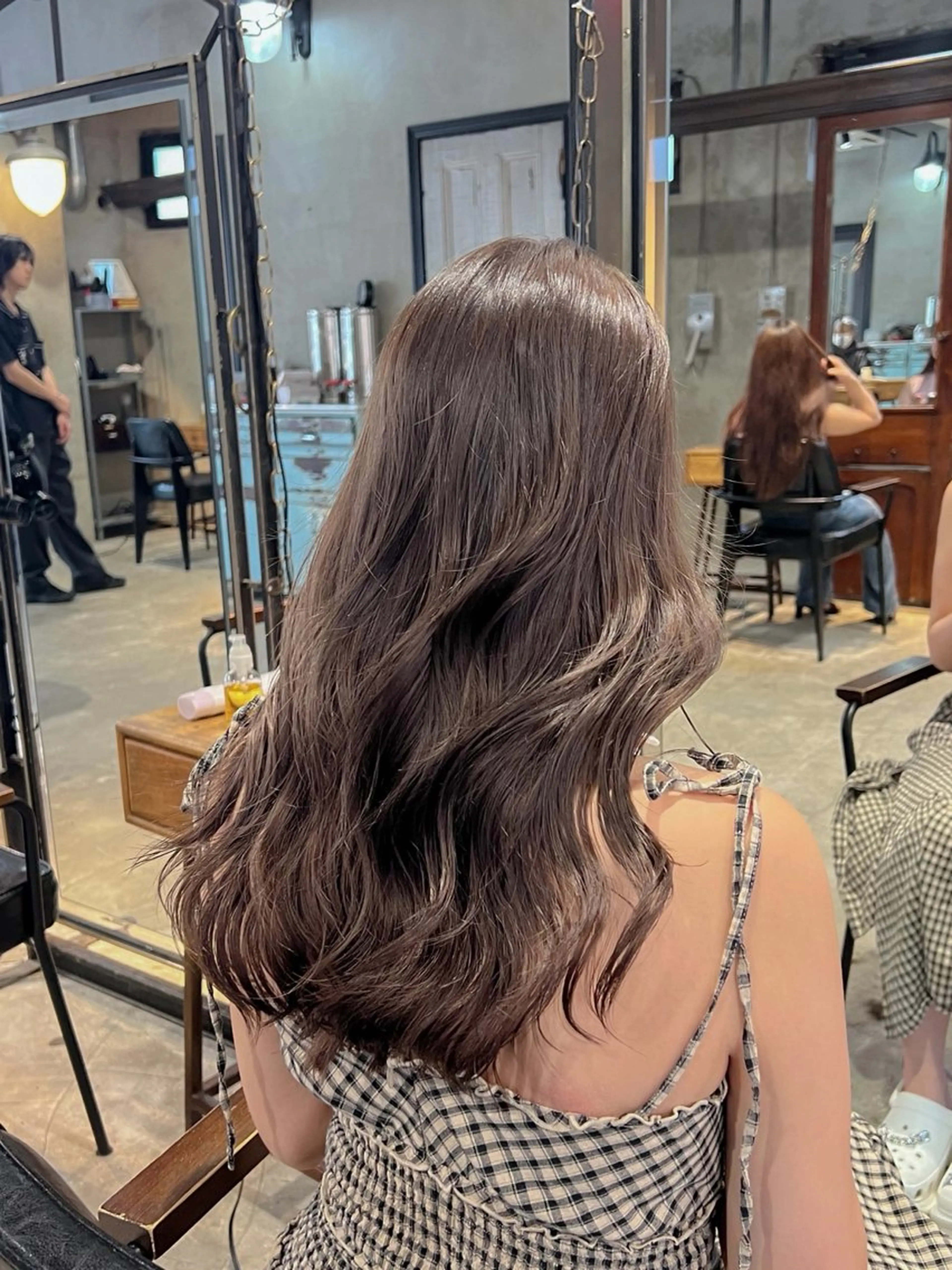 ロング カラー ヘアアレンジ アッシュ アッシュグレー アッシュグレージュ ブリーチ 透明感カラー カット ヘアカラー トリートメント レイヤー/艶髪矯正 🪐takushiのヘアスタイル