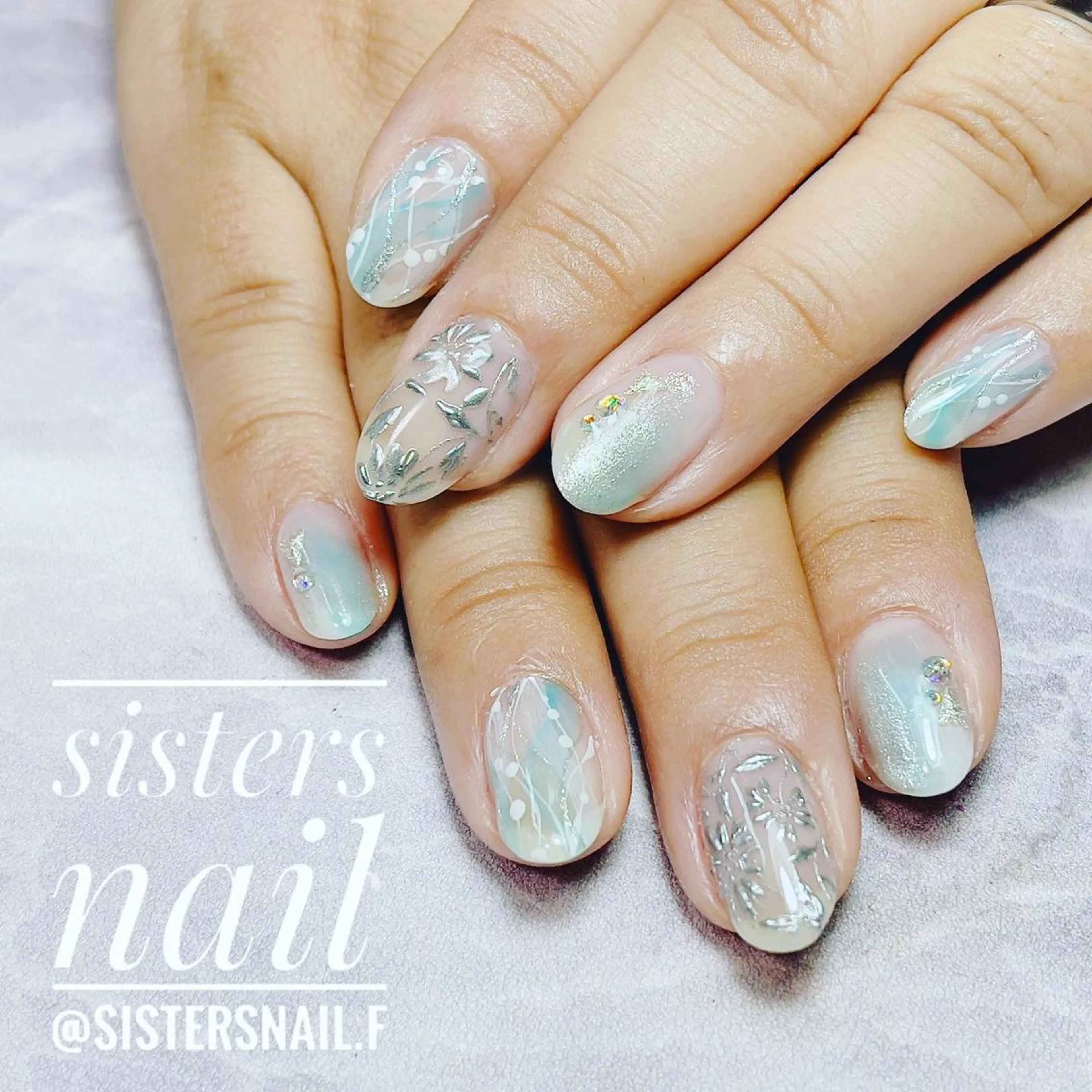 ネイル アートネイル フラワーネイル グラデーション 氷ネイル・うるうるネイル キラキラネイル sisters nail.fのネイルデザイン