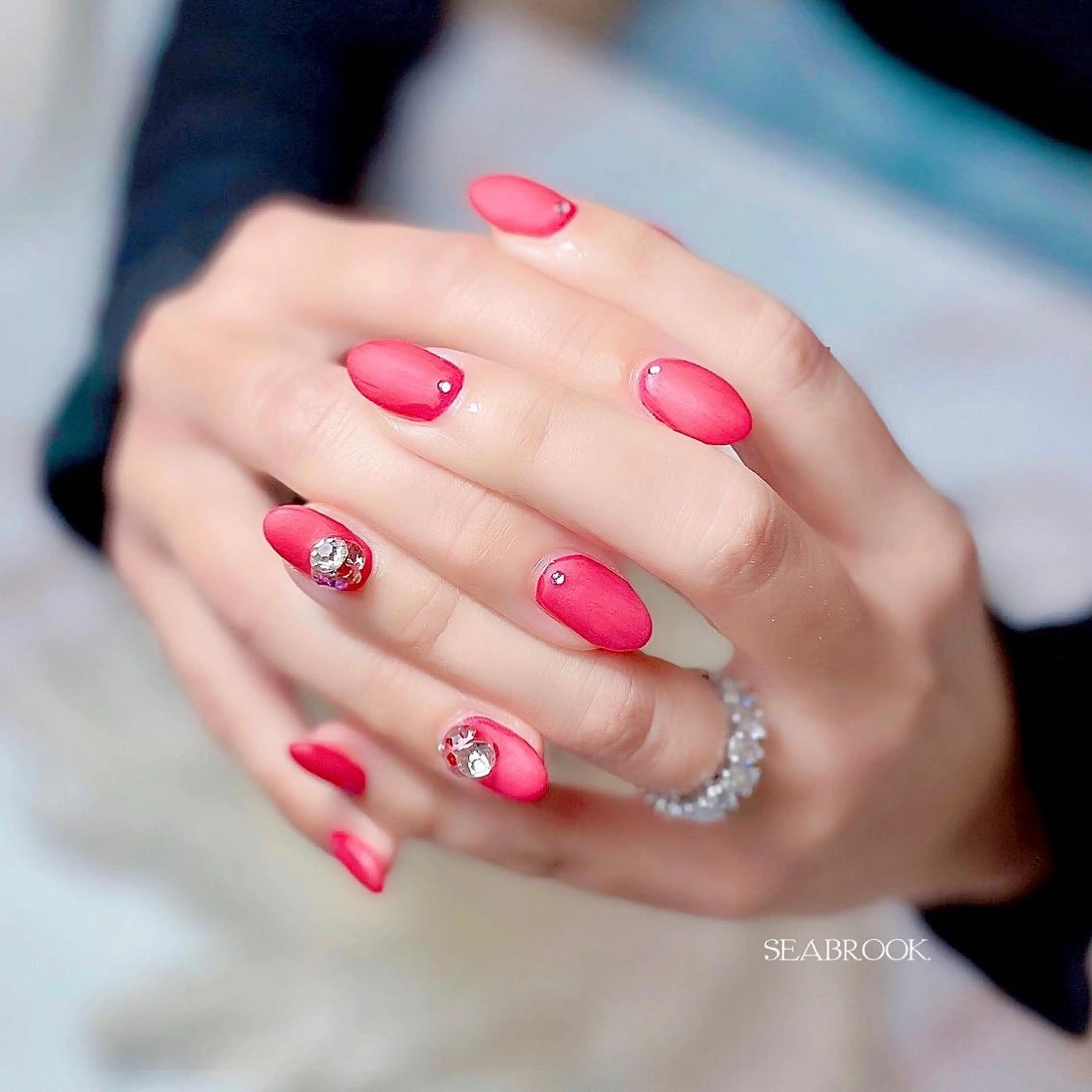 ネイル 鈴木 奈穂子のネイルデザイン