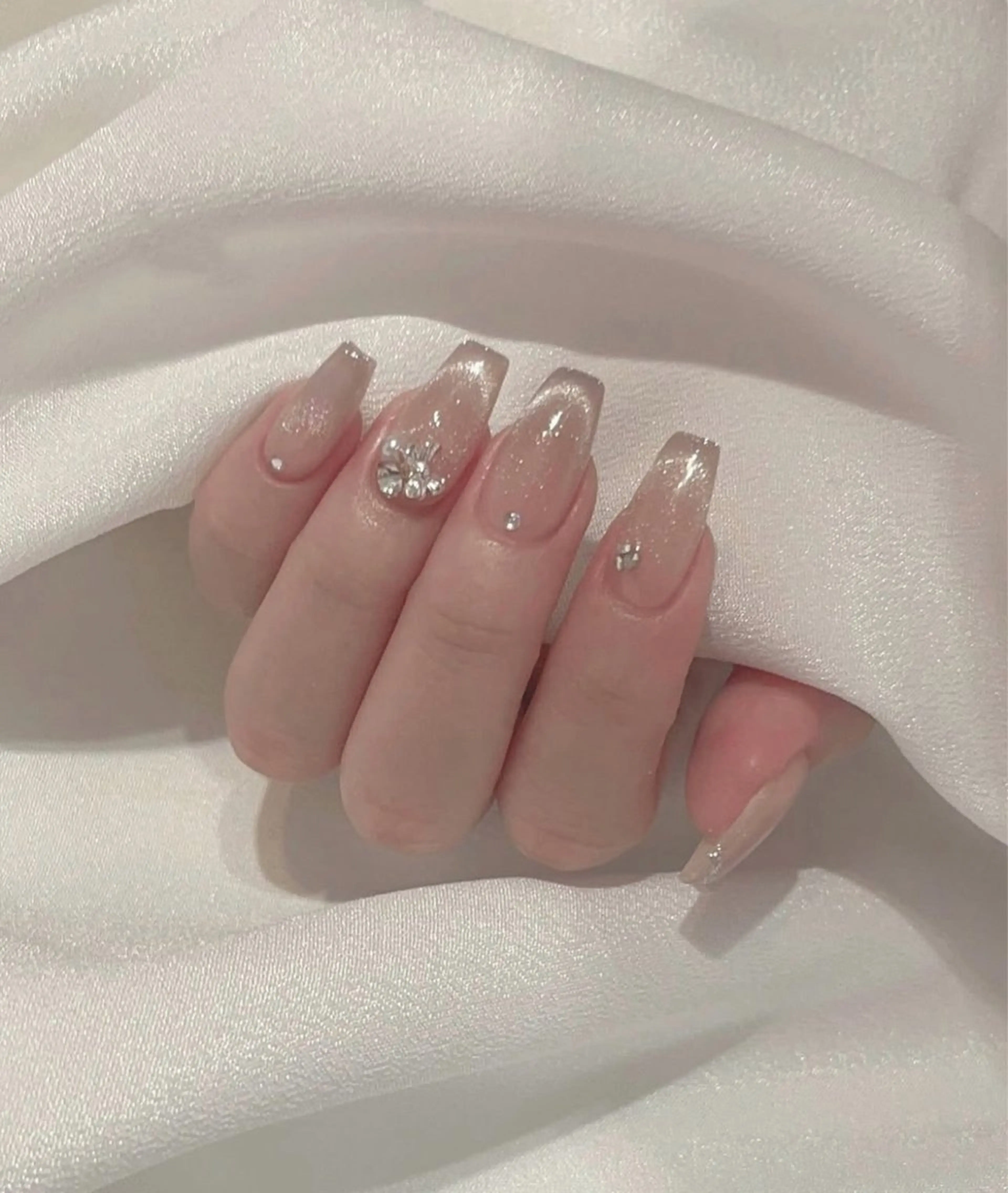 ネイル ハンドネイル BERA NAILSのネイルデザイン