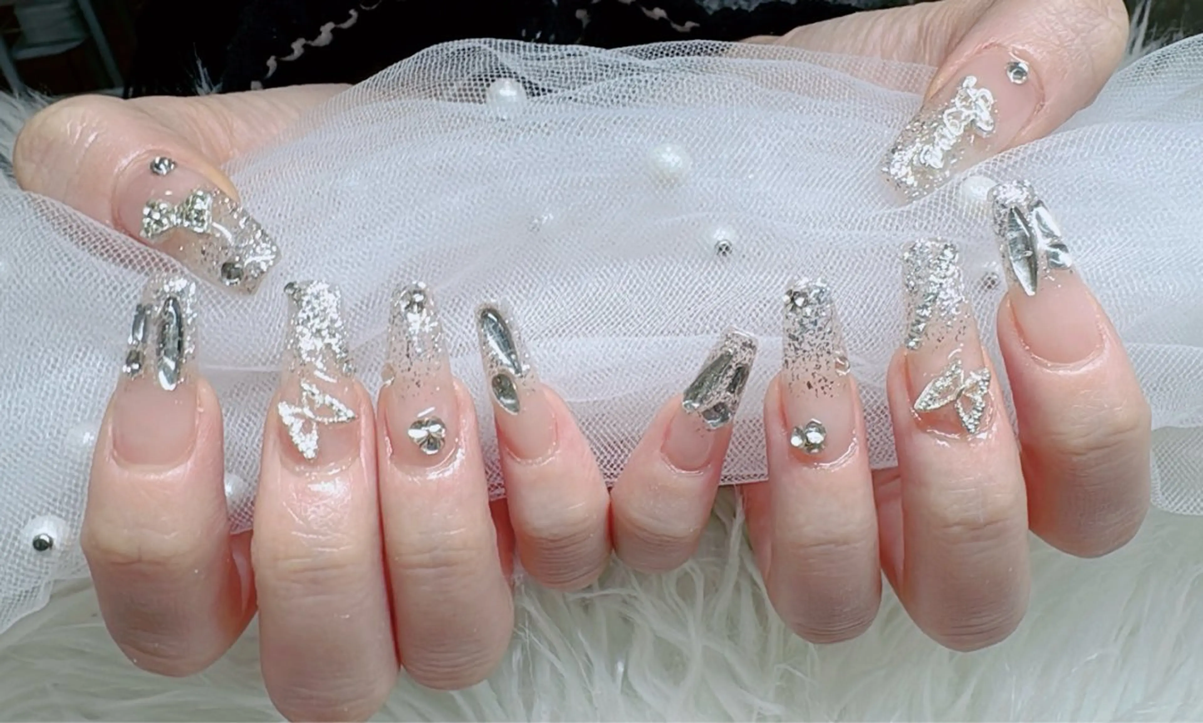 ネイル ハンドネイル ハンドケア Moon Nail ナナのネイルデザイン