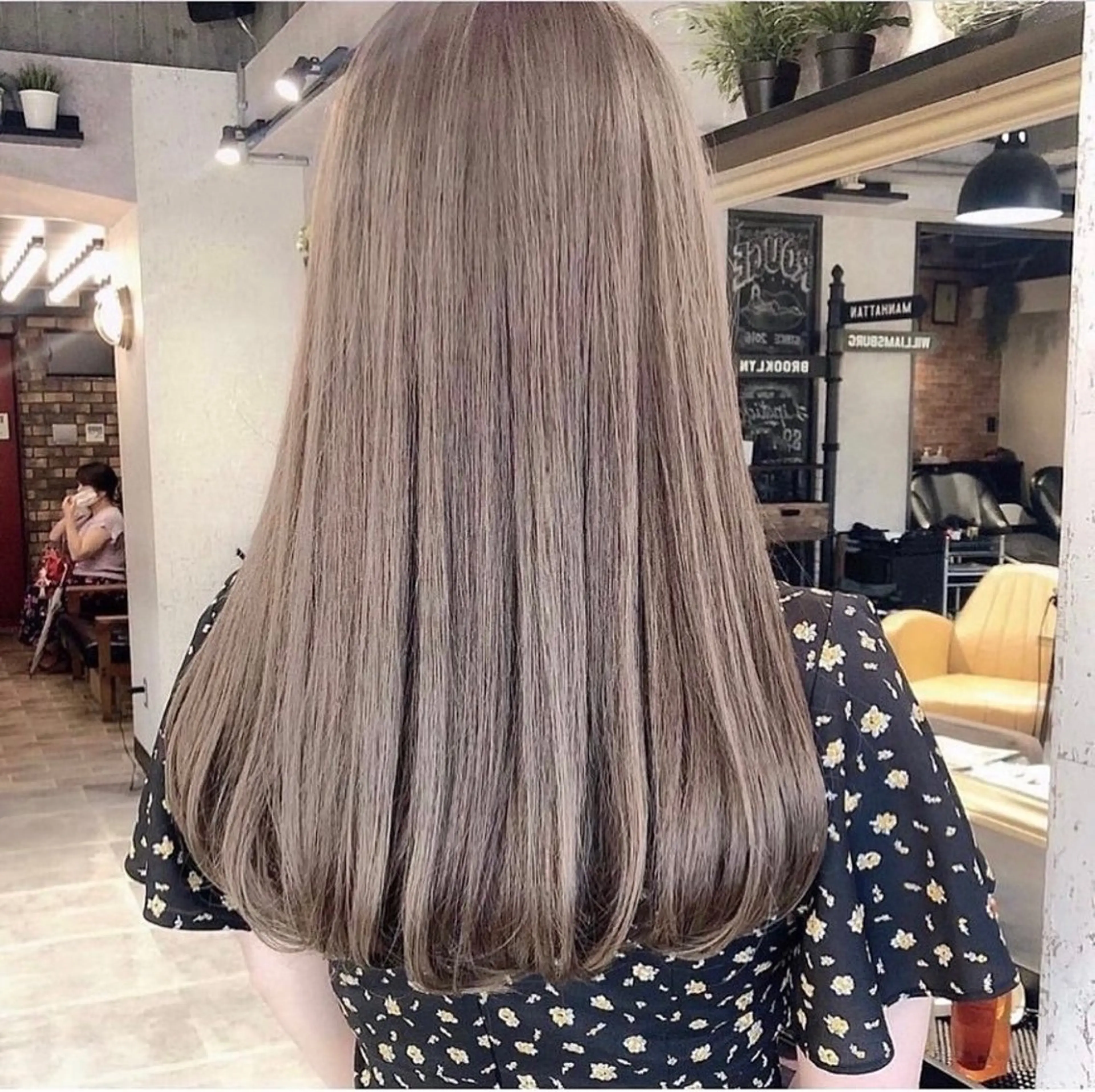 ロング レイヤーカット 美髪矯正　YUTOのヘアスタイル