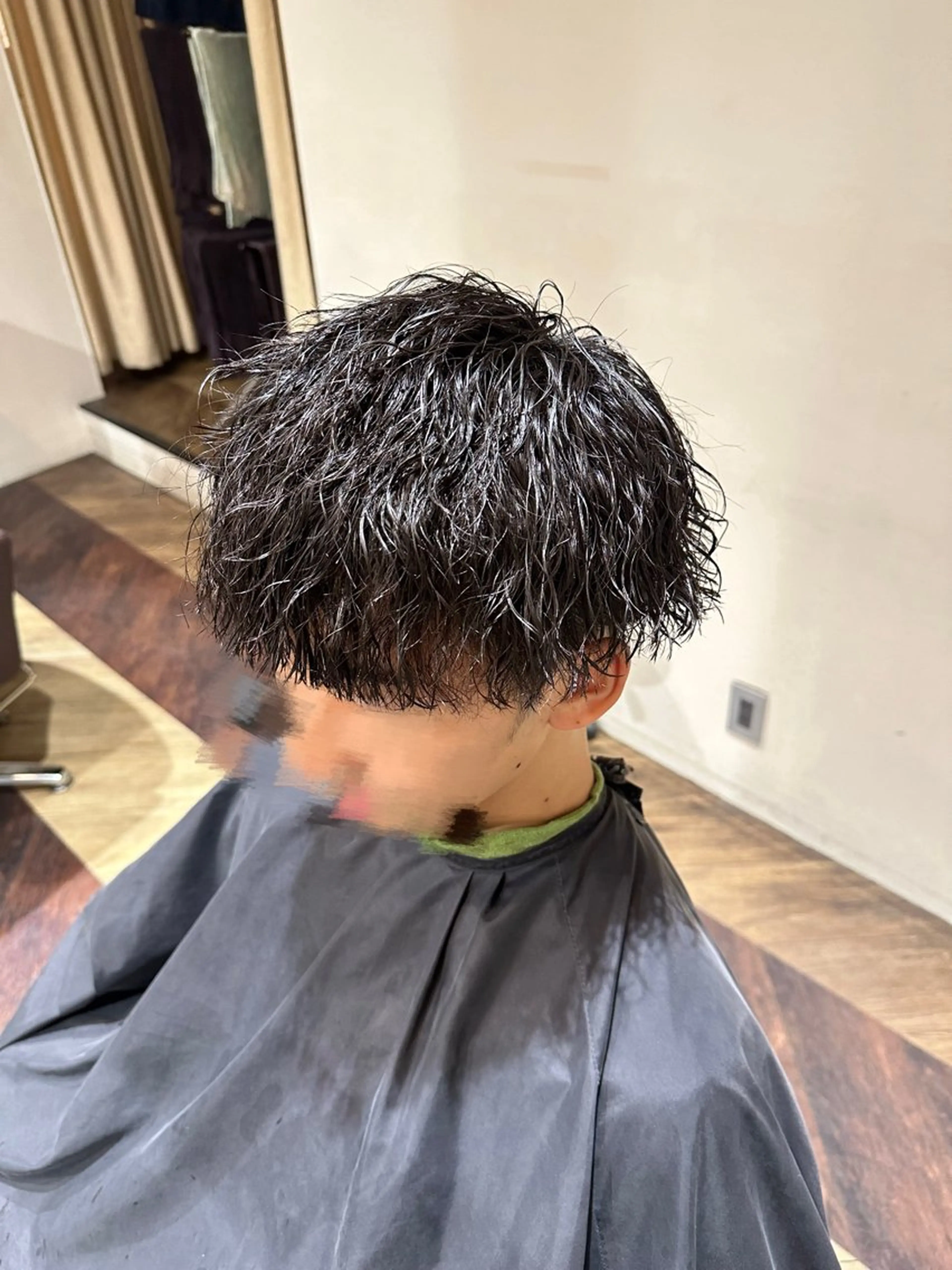 パーマ メンズ マッシュ メンズパーマ ツイストスパイラルパーマ 刈り上げ スパイラルパーマ 中村 玲美のヘアスタイル