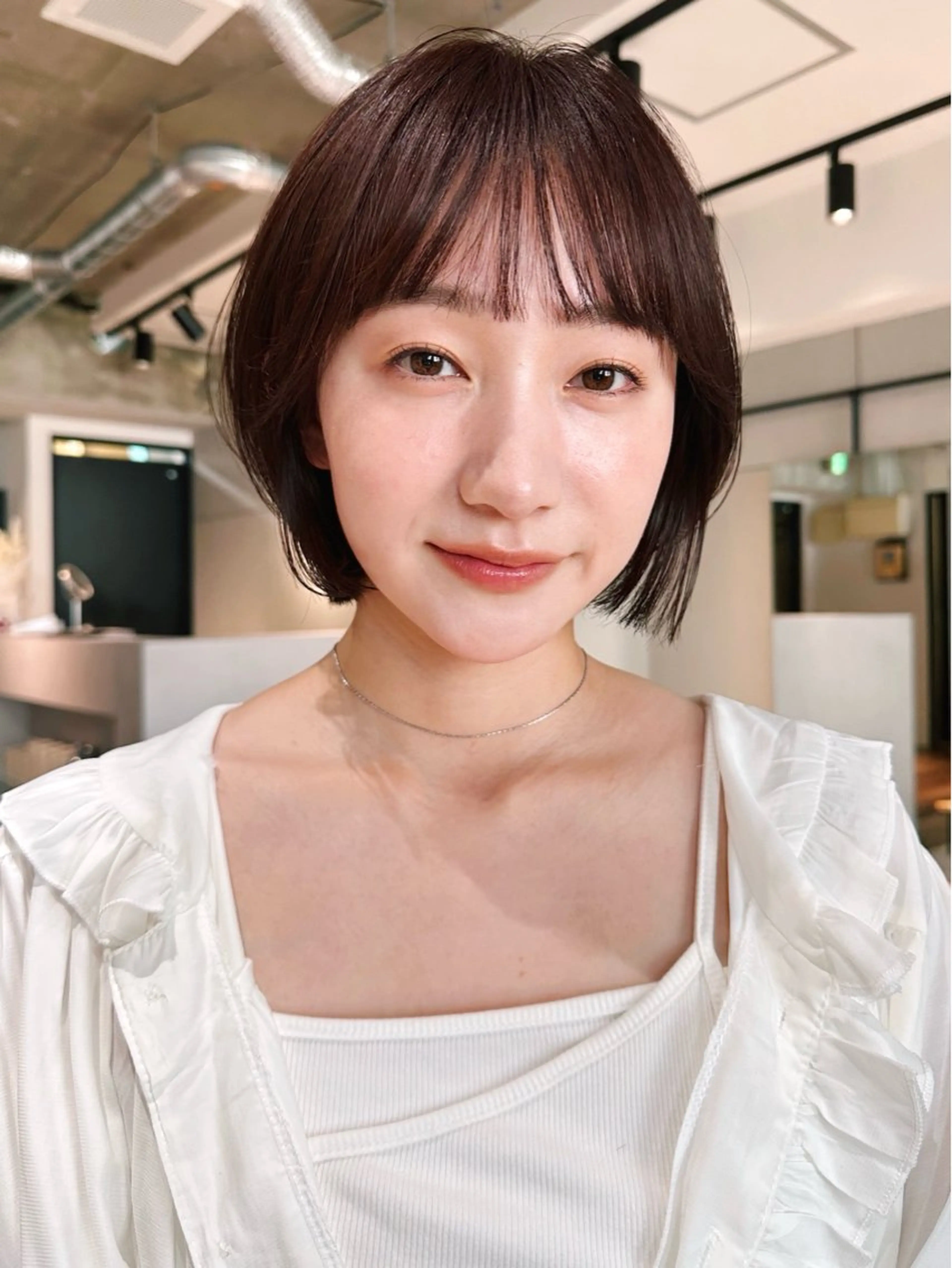 ショート カラー パーマ 🫧小顔×似合わせ× 透明感カラー🫧のヘアスタイル