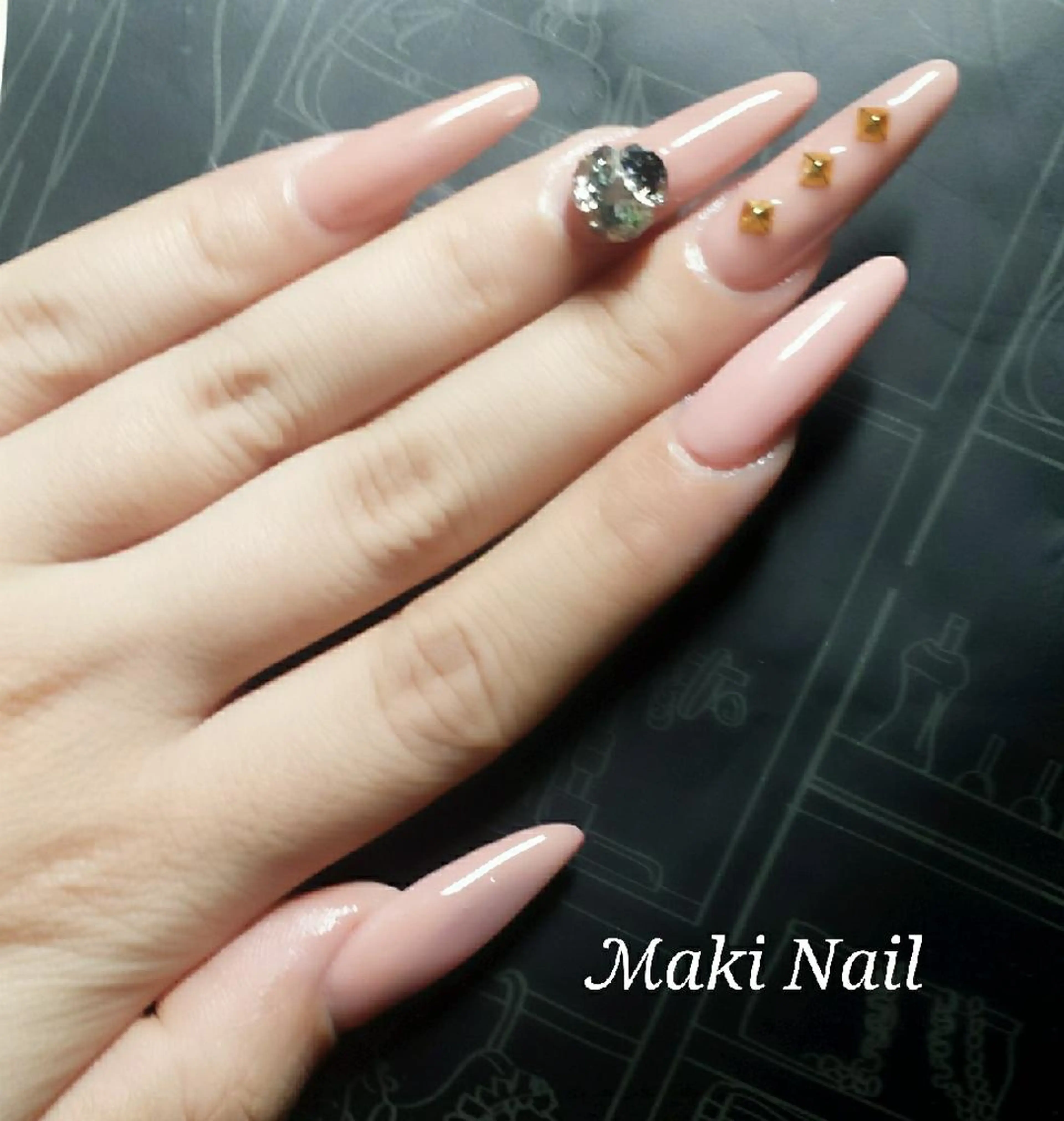 ネイル ロング スカルプネイル   MAKI NAILのネイルデザイン