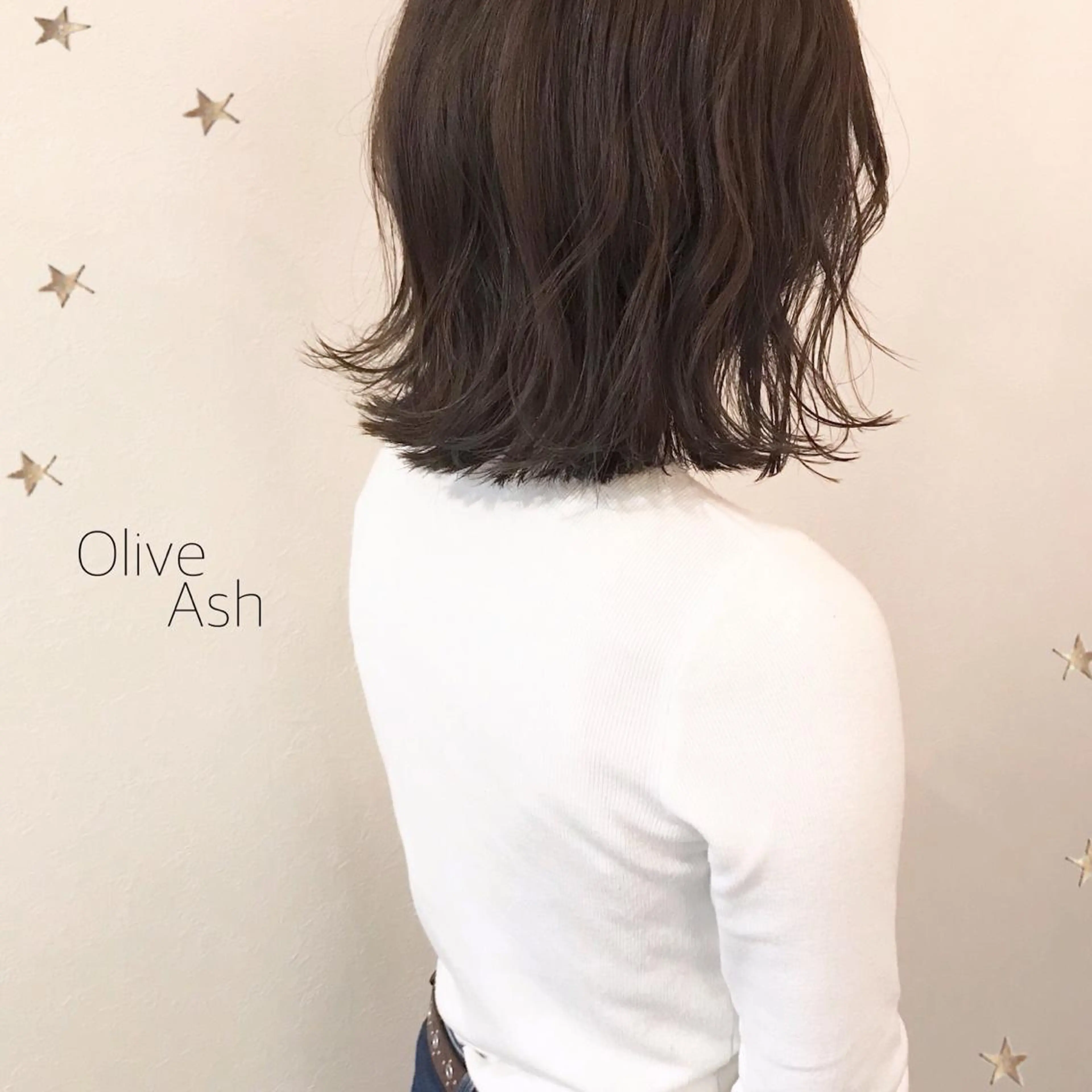 ミディアム カラー 市川 千夏のヘアスタイル