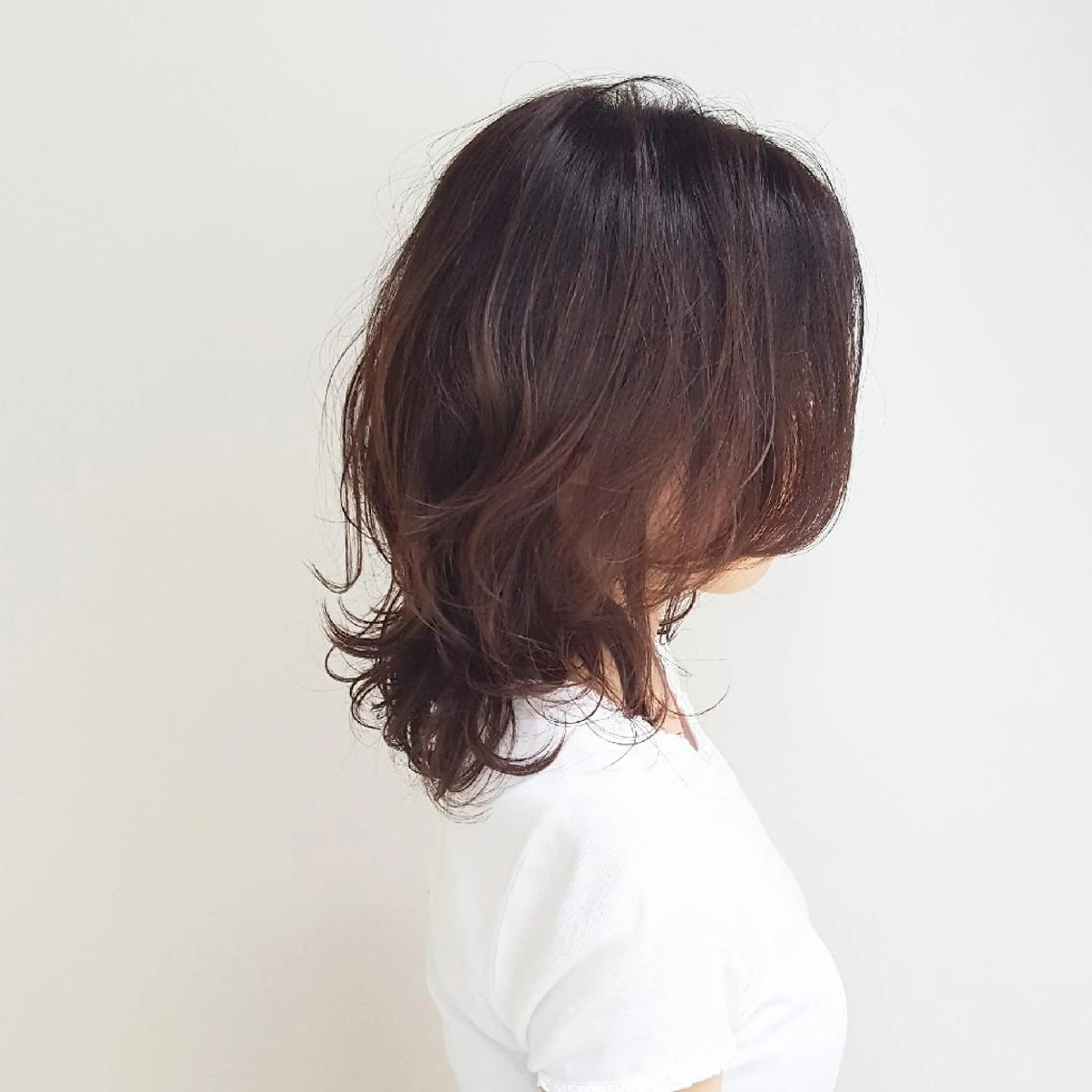 セミロング カラー ヘアカラー トリートメント 美髪⭐︎髪質改善 井上　康司のヘアスタイル