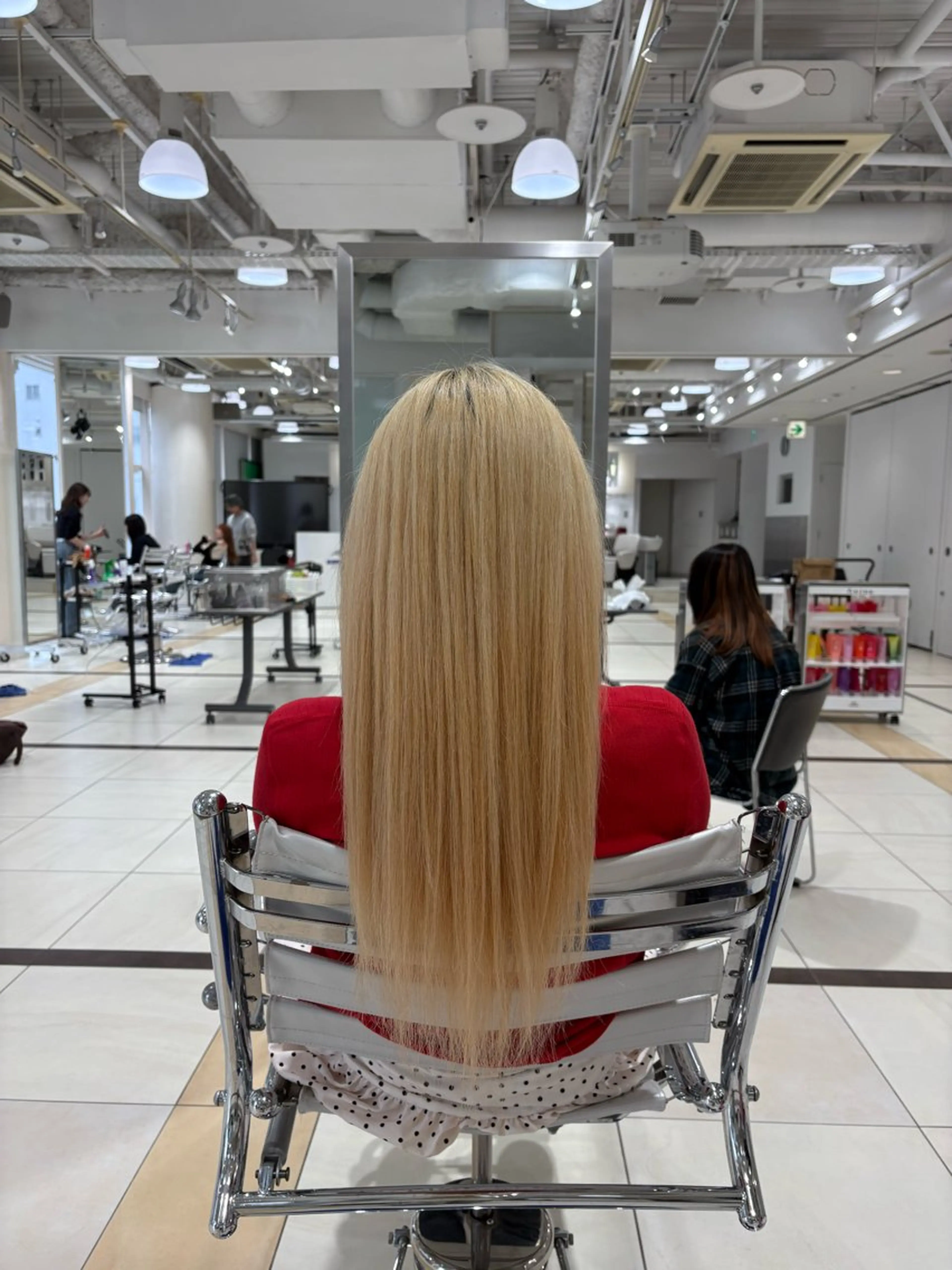 ロング トリートメント 佐藤 文音のヘアスタイル