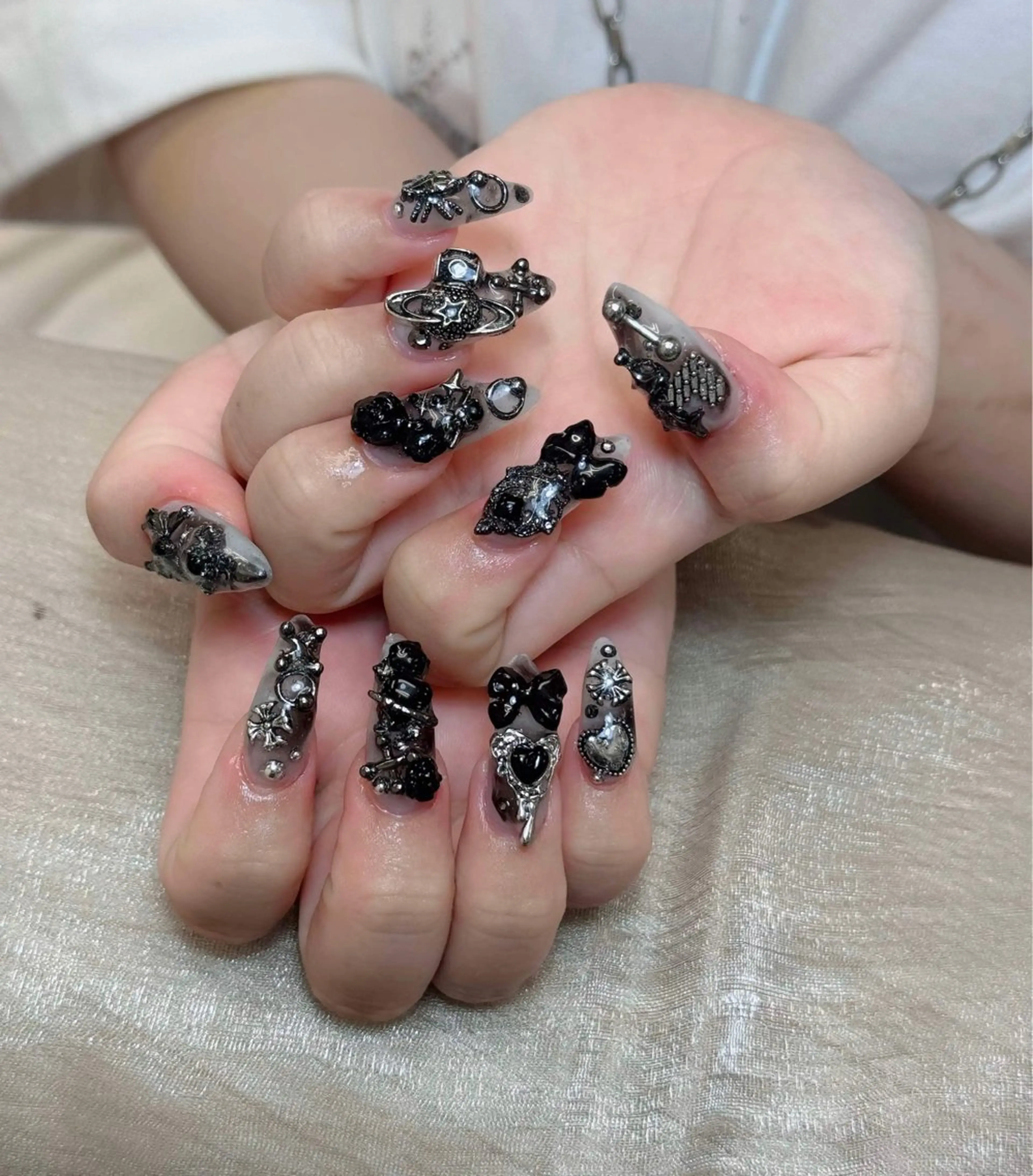 ネイル ハンドネイル ハンドケア Anh Nail 歌舞伎町のネイルデザイン