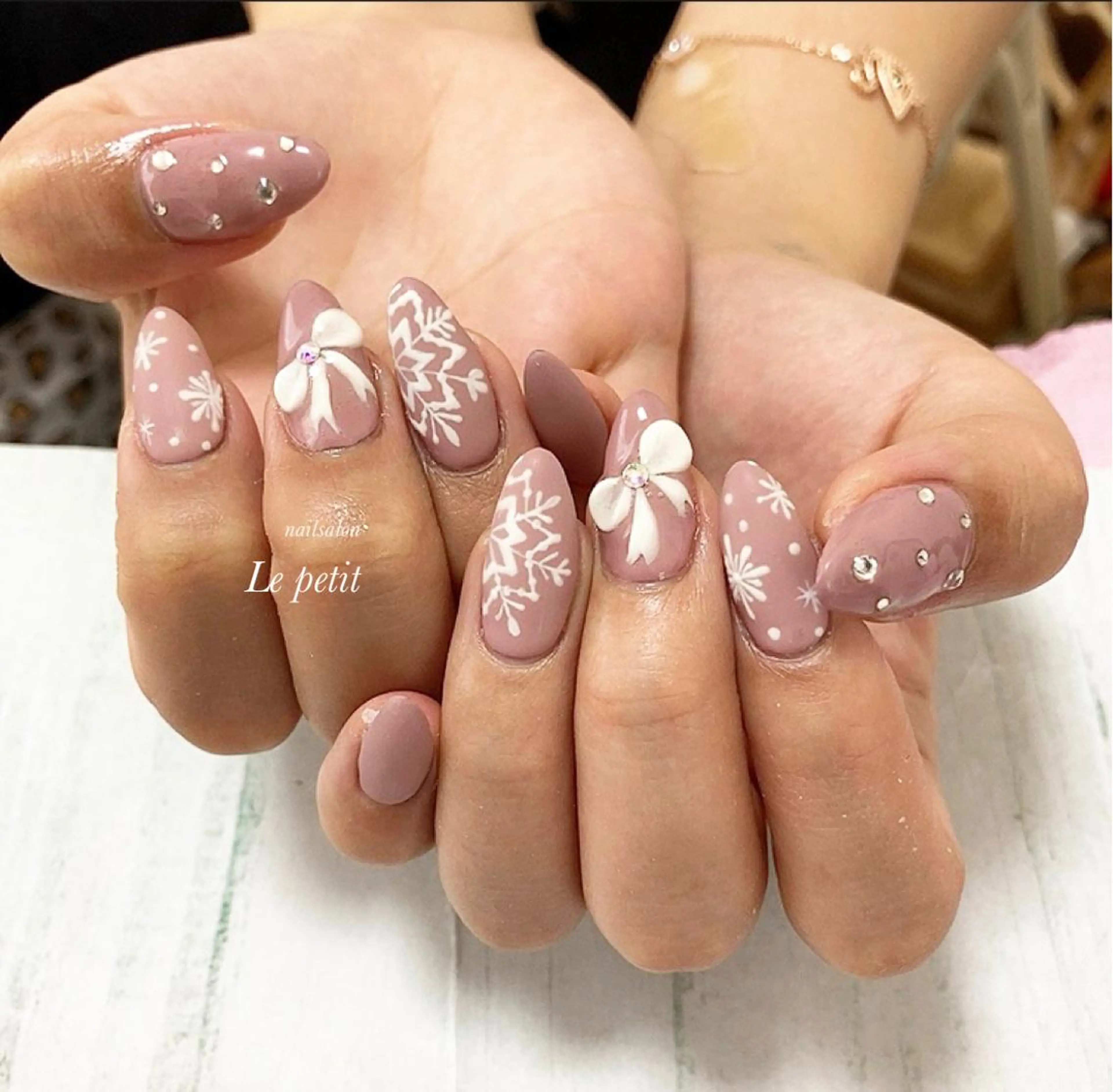 ネイル 石野 広佳のネイルデザイン