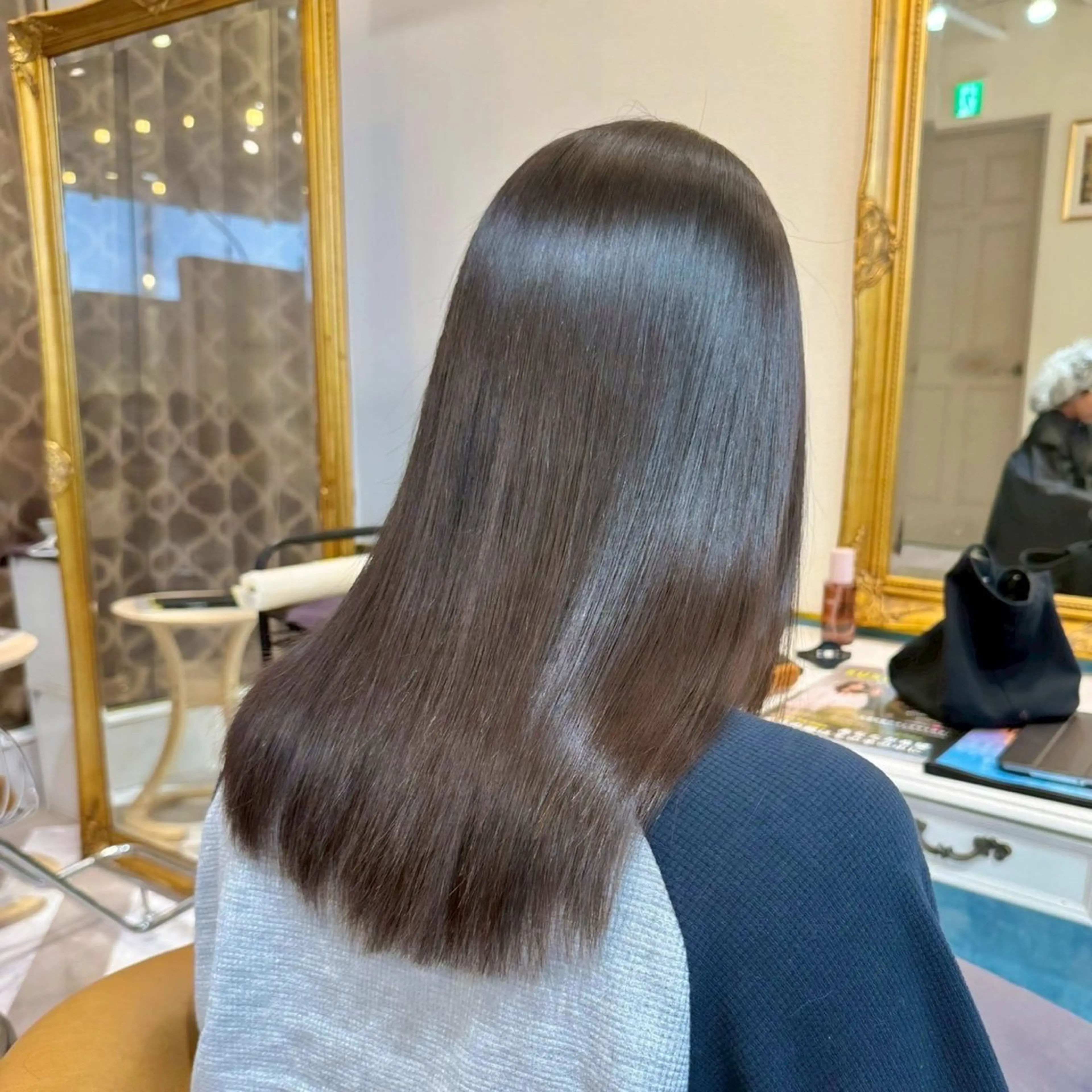 ロング 縮毛矯正 佐藤 優成のヘアスタイル