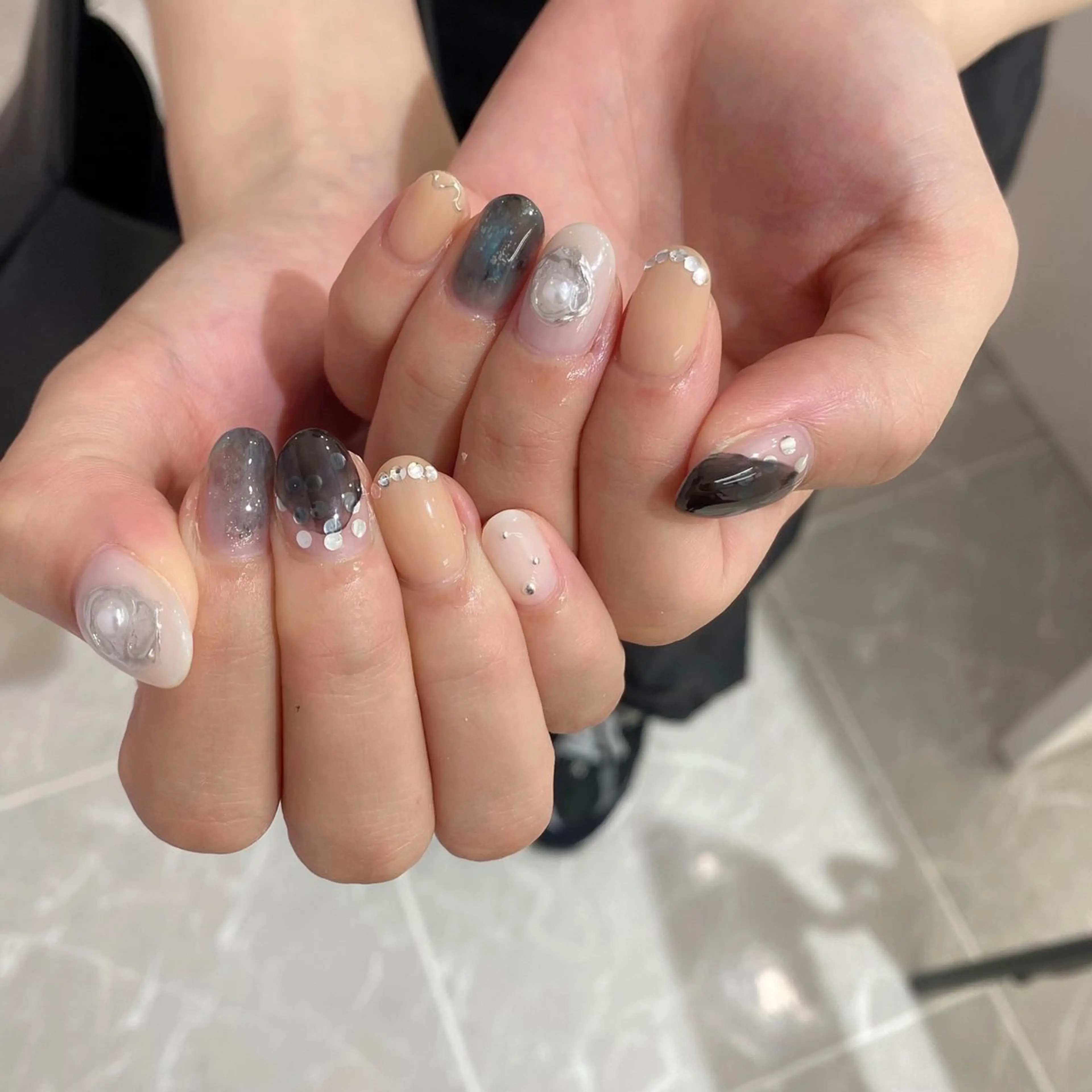 ネイル ハンドネイル CLALA 🌼kimikoのネイルデザイン