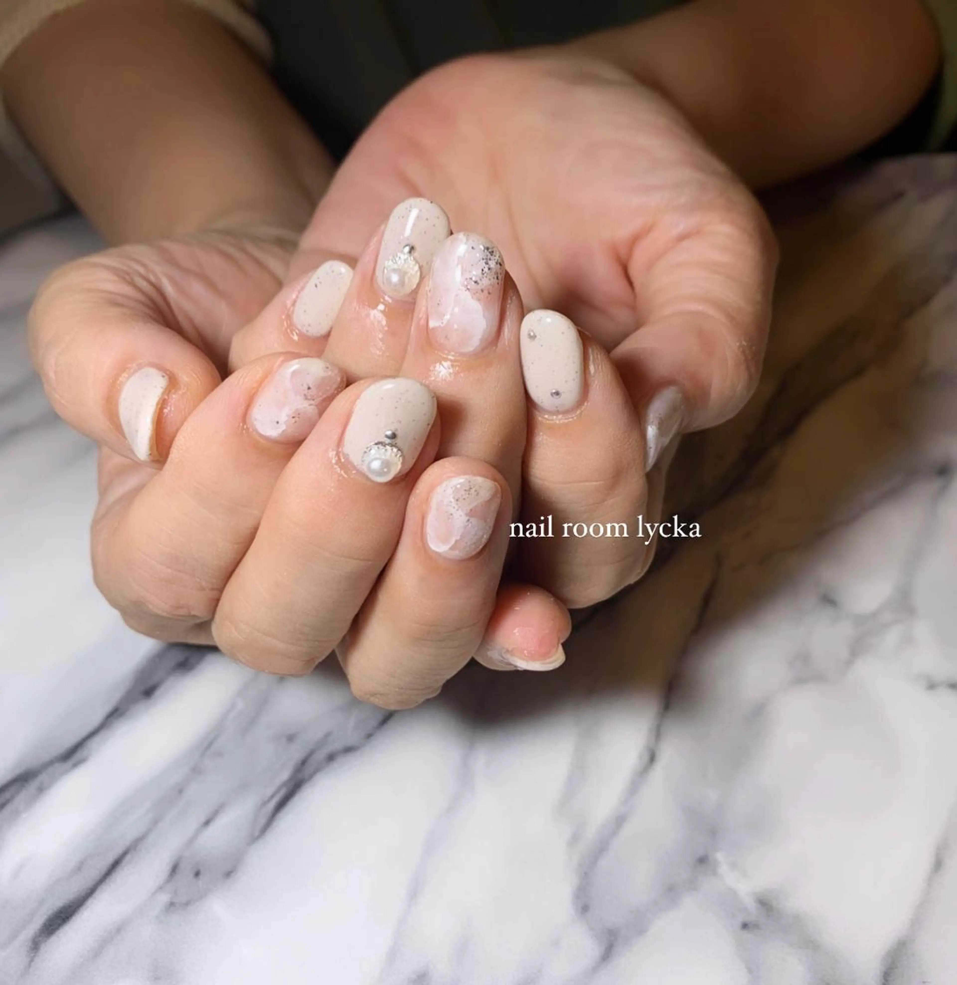 ネイル ﾈｲﾙﾙｰﾑﾘｯｶ 𝐦𝐚𝐲𝐮のネイルデザイン