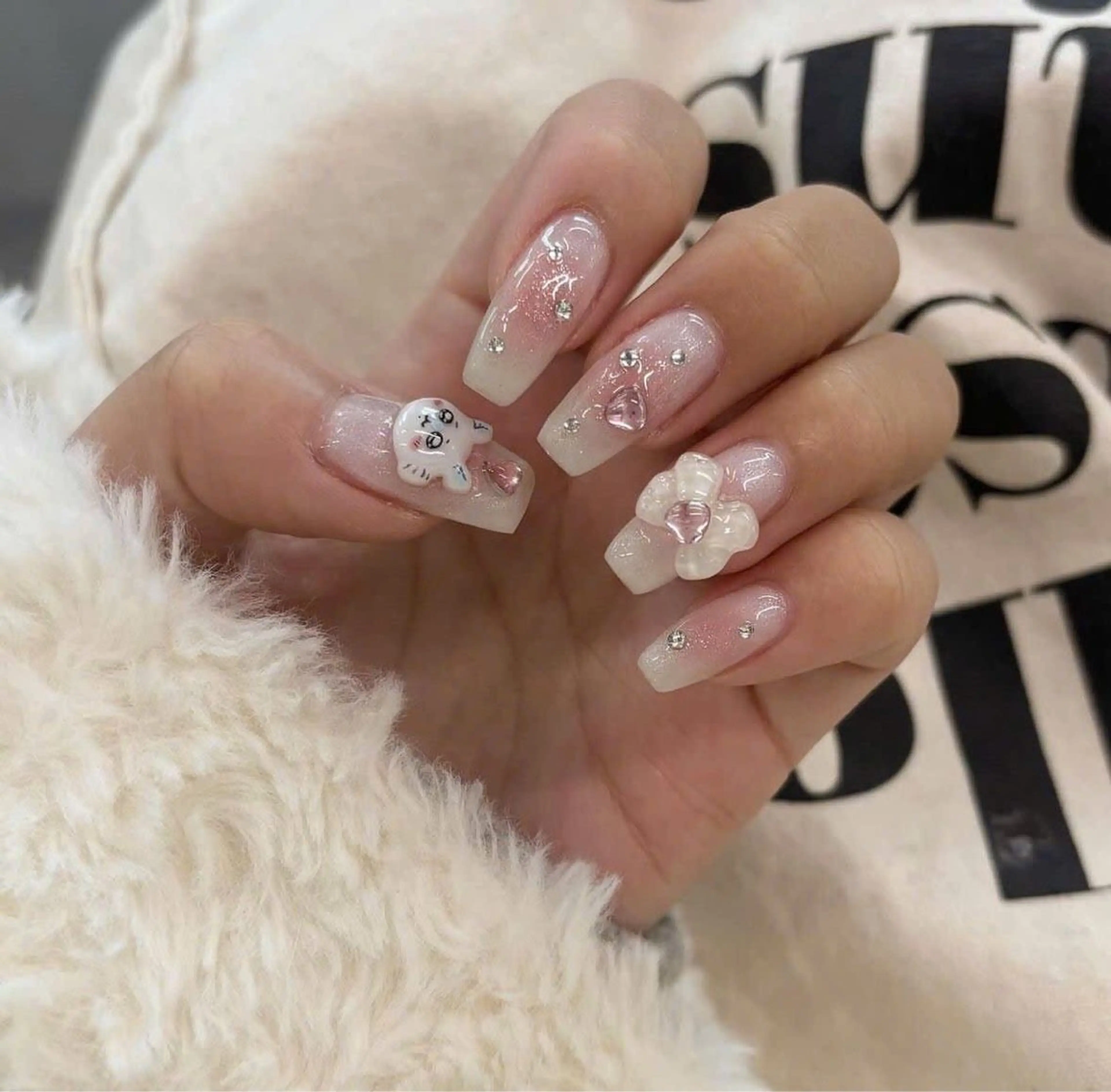 ネイル グラデーション ラメ(グリッター) マグネットネイル ミラーネイル ニュアンスネイル ハンドネイル Lumi de nailsのネイルデザイン