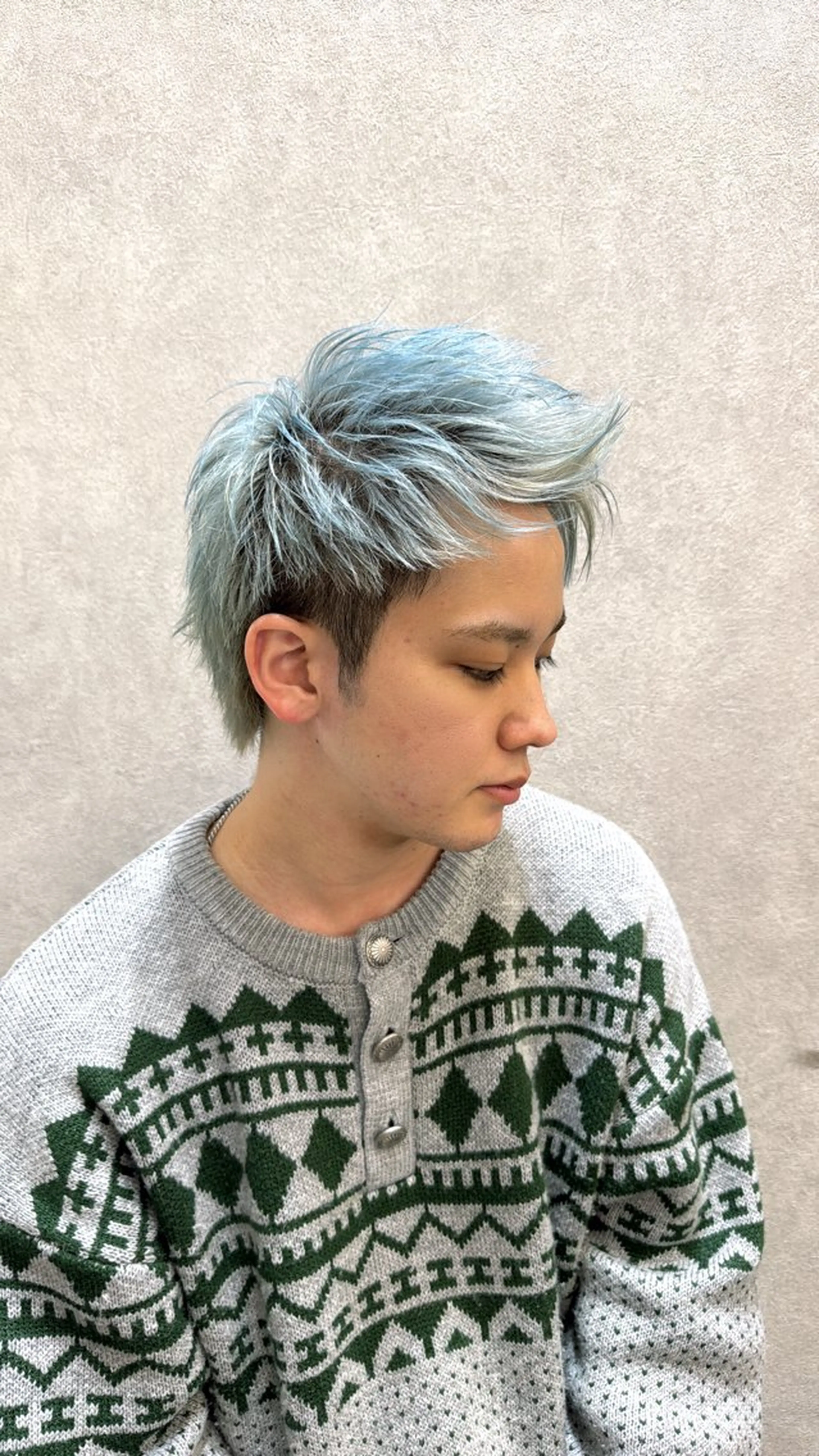 ショート カラー メンズ ARIA💎縮毛矯正 ブリーチ💎複雑履歴のヘアスタイル